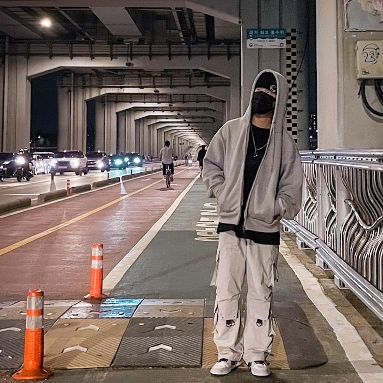 (W) Jordan 1 Mid Grey Fog 착용 스타일 - 3