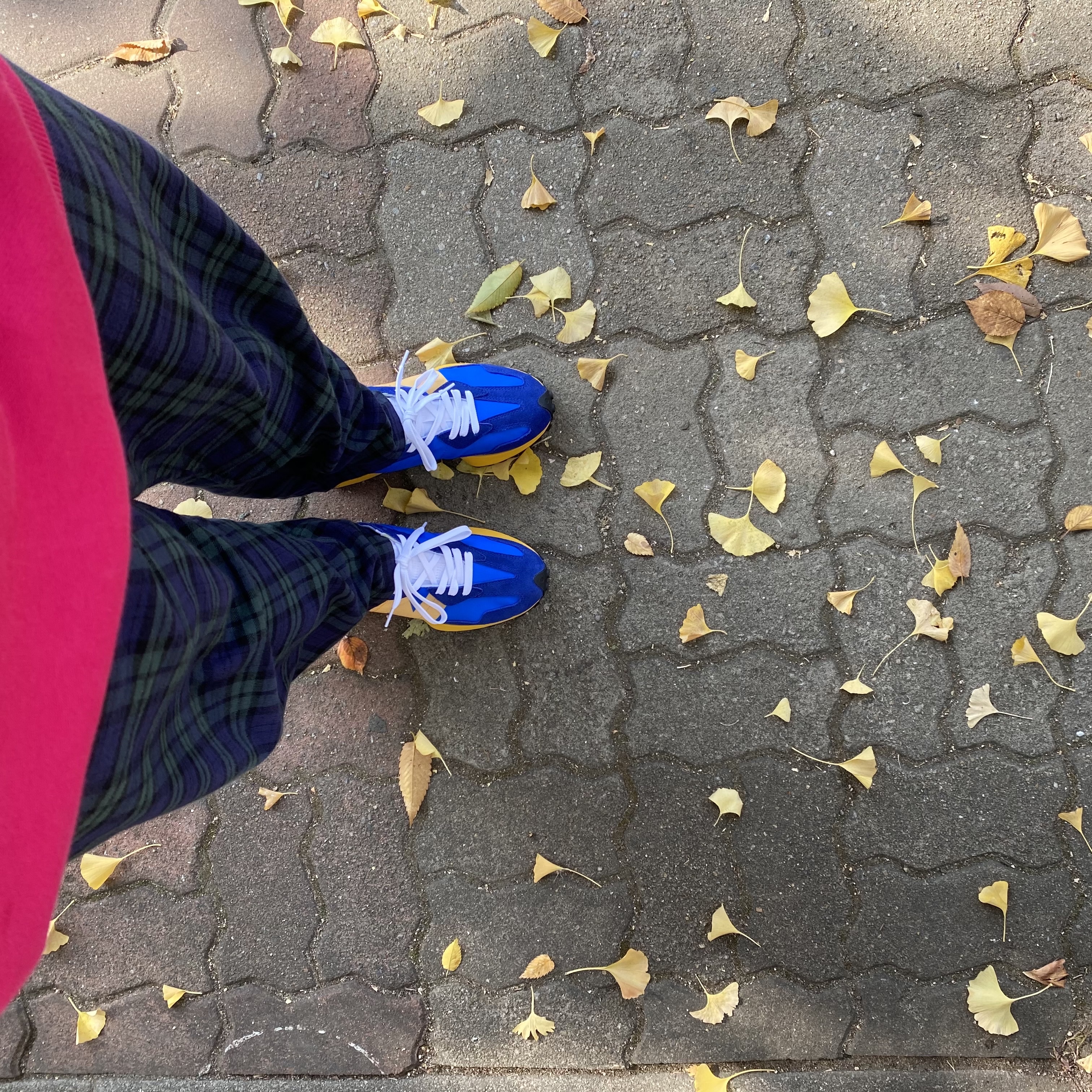 New Balance 327 Blue 착용 스타일