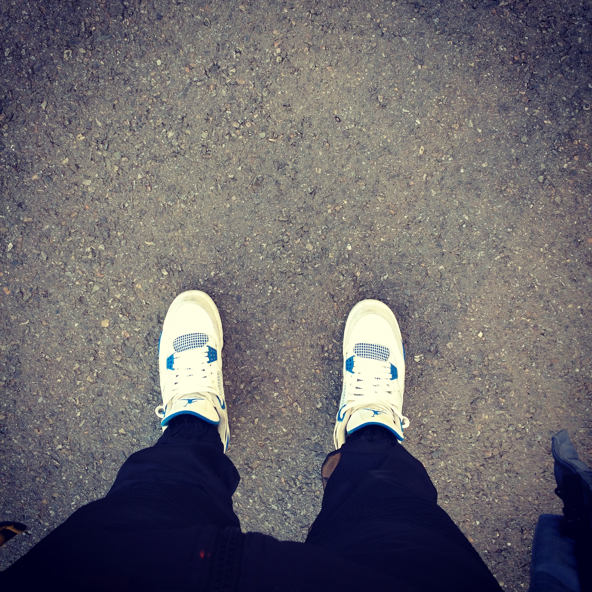 Jordan 4 Retro Military Blue 2012 착용 스타일