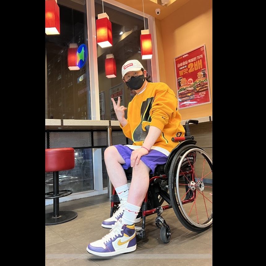 Nike x Kim Jones Fleece Crew Circuit Orange - US/EU, Jordan 1 Retro High OG Defiant SB LA to Chicago 착용 스타일