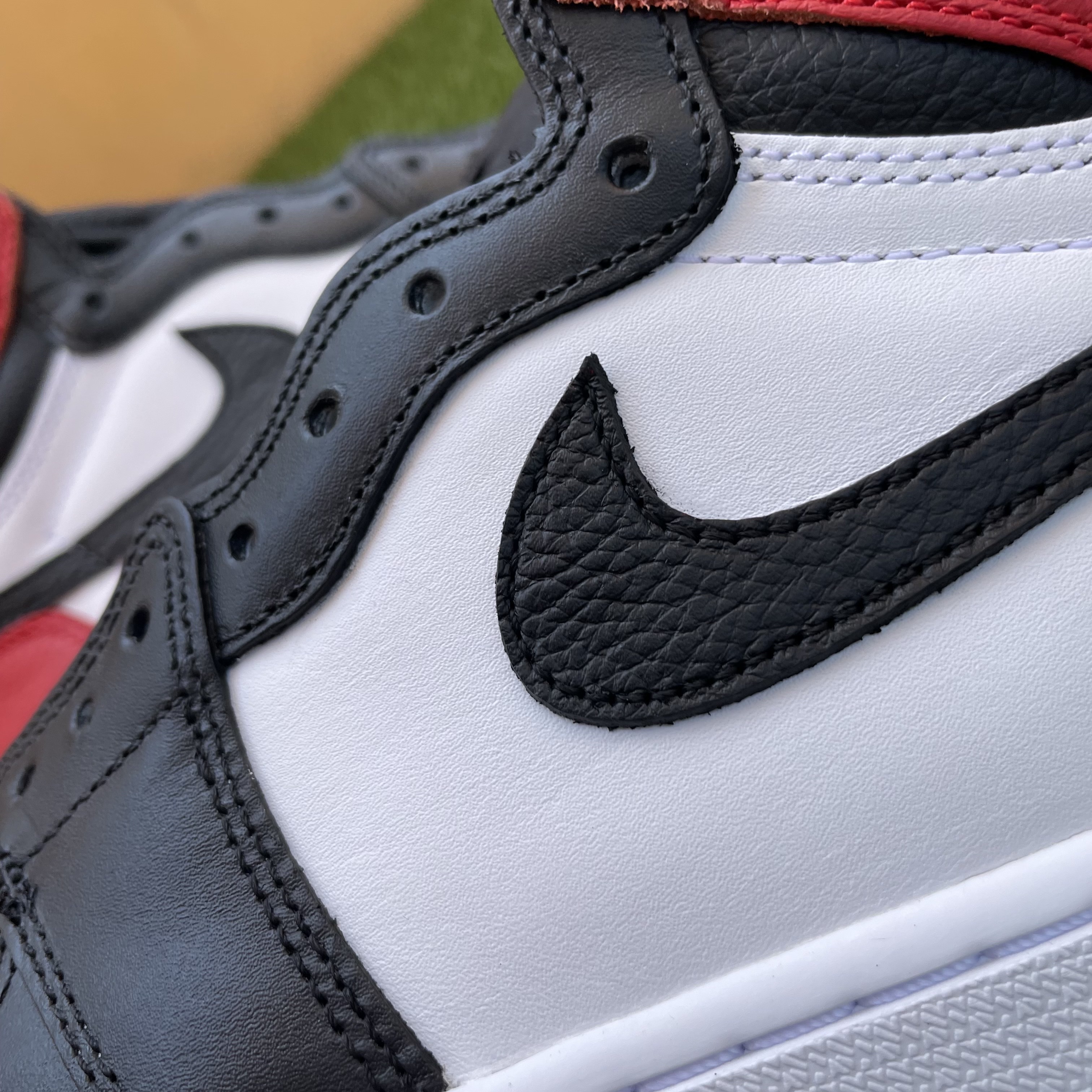 Jordan 1 Retro High OG Heritage, Jordan 1 Retro High OG Bred Toe 착용 스타일 - 3