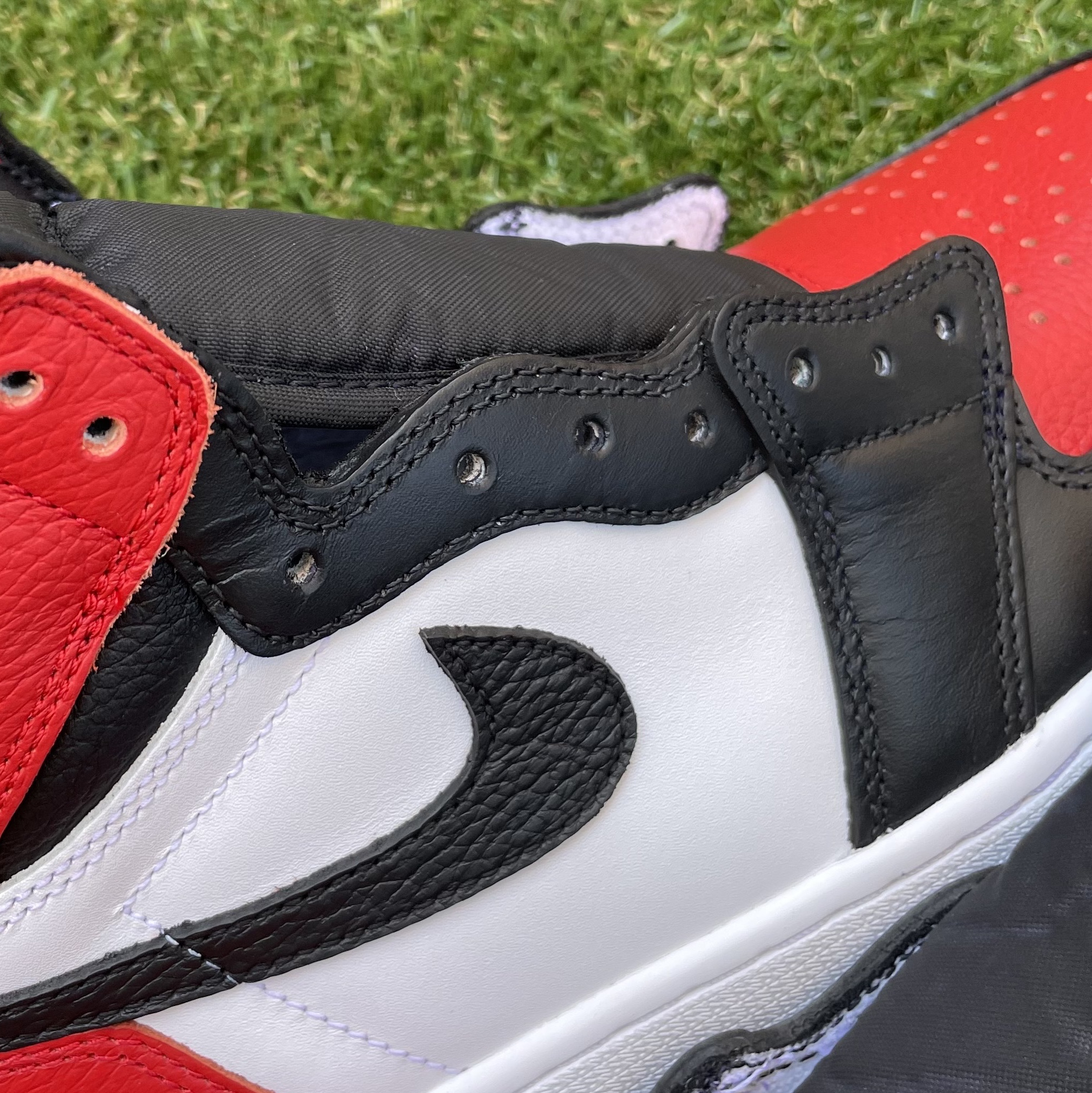 Jordan 1 Retro High OG Heritage, Jordan 1 Retro High OG Bred Toe 착용 스타일 - 2