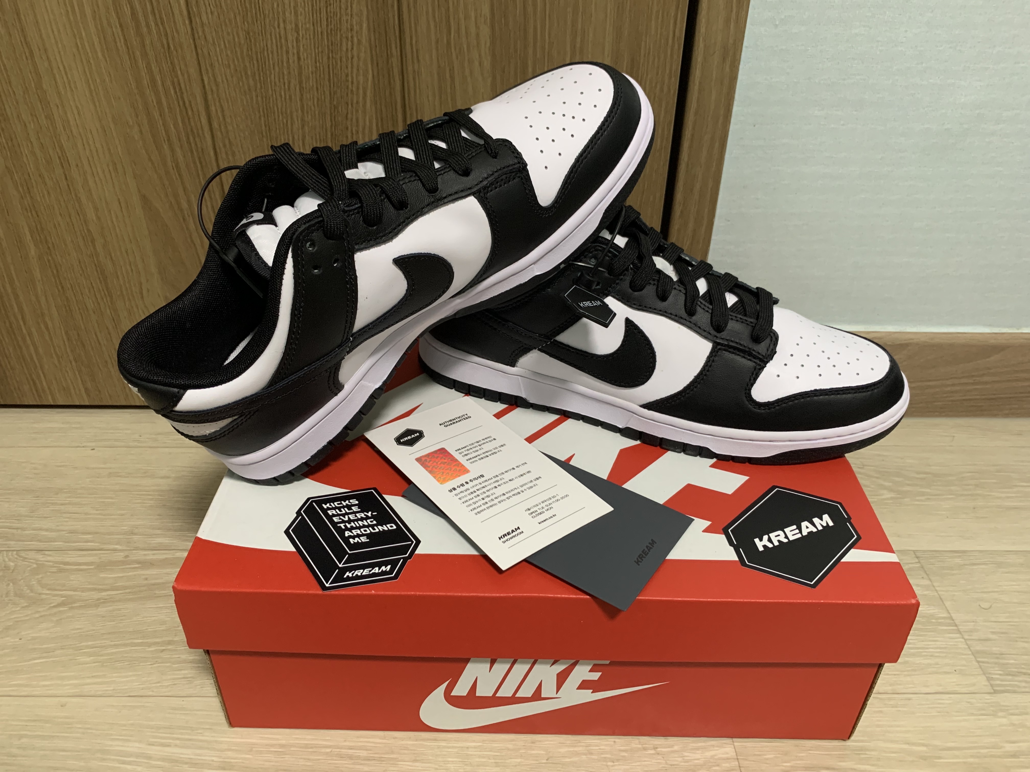 Nike Dunk Low Retro Black 착용 스타일 - 2