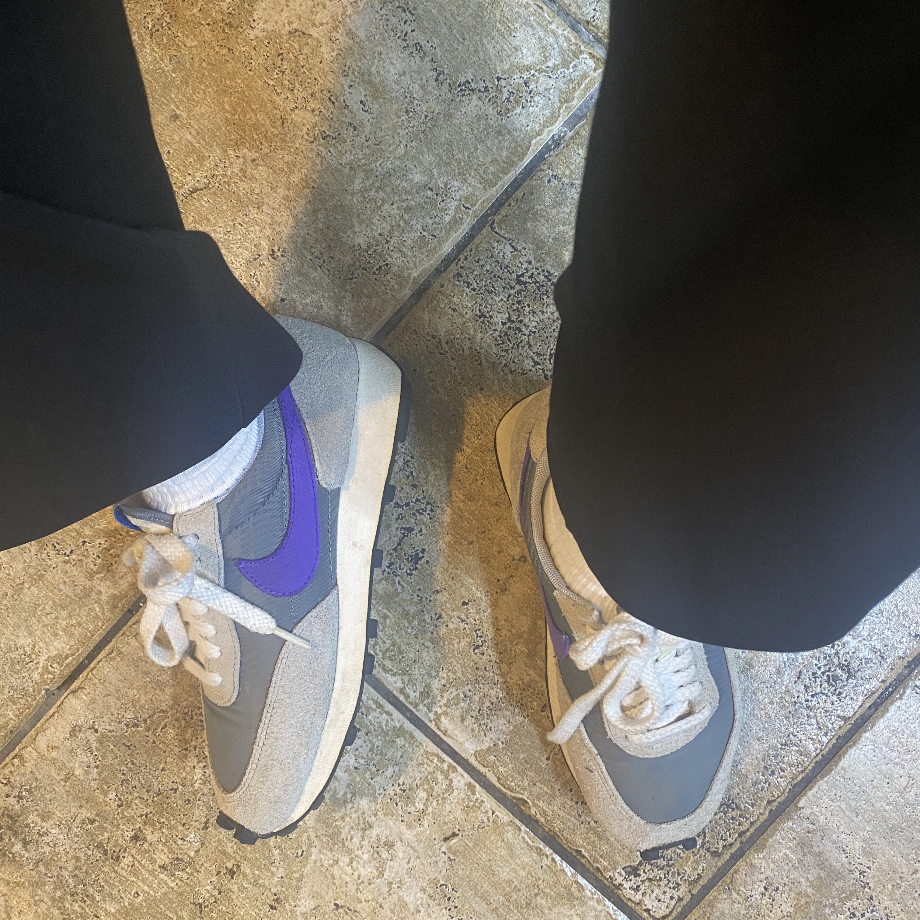 Nike Daybreak SP Cool Grey Hyper Grape 착용 스타일