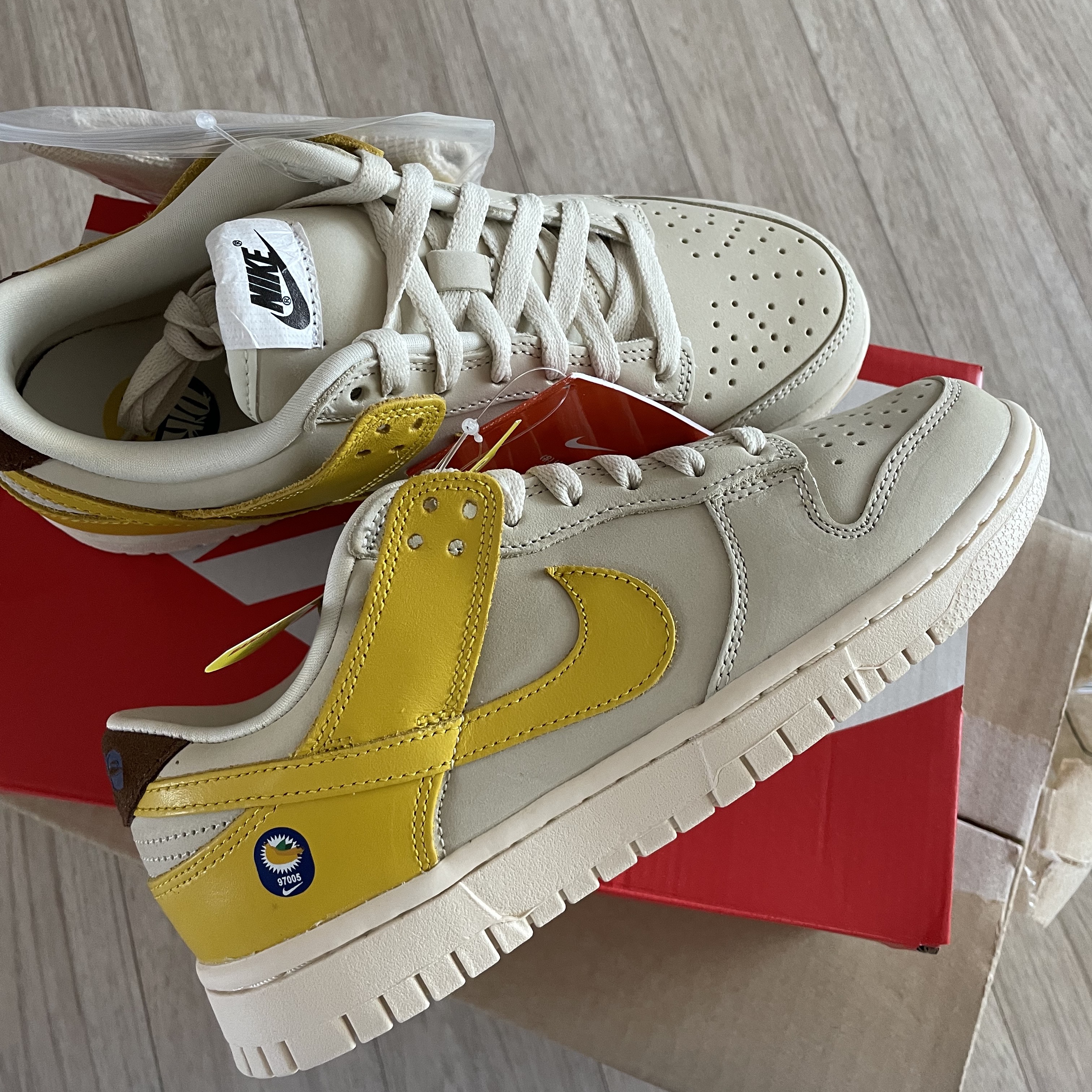 (W) Nike Dunk Low LX Banana 착용 스타일