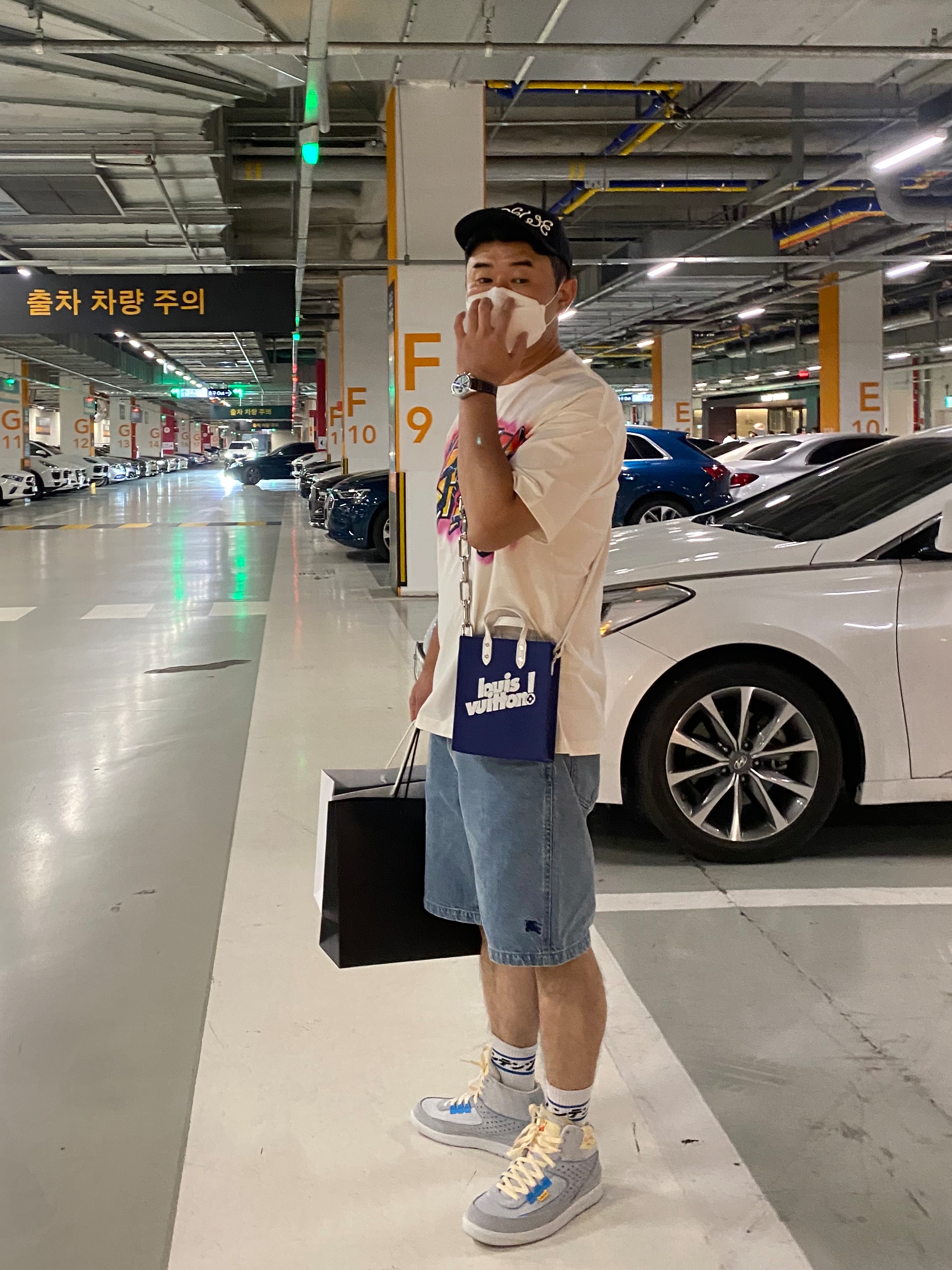 Jordan 2 x Union Retro SP Grey Fog, Supreme x Burberry Denim Shorts Washed Blue - 22SS 착용 스타일 - 2