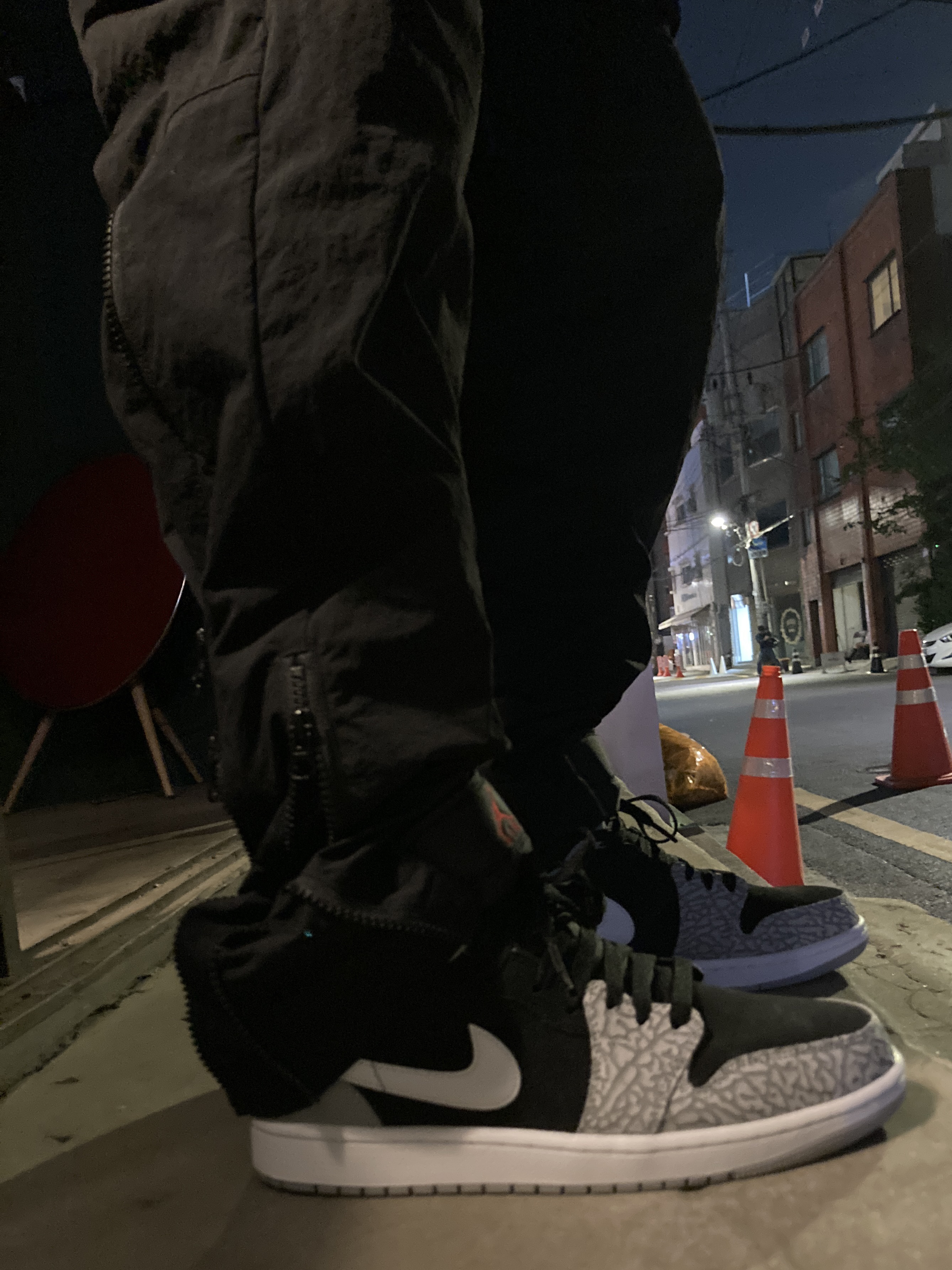 Jordan 1 Mid Elephant Toe 착용 스타일