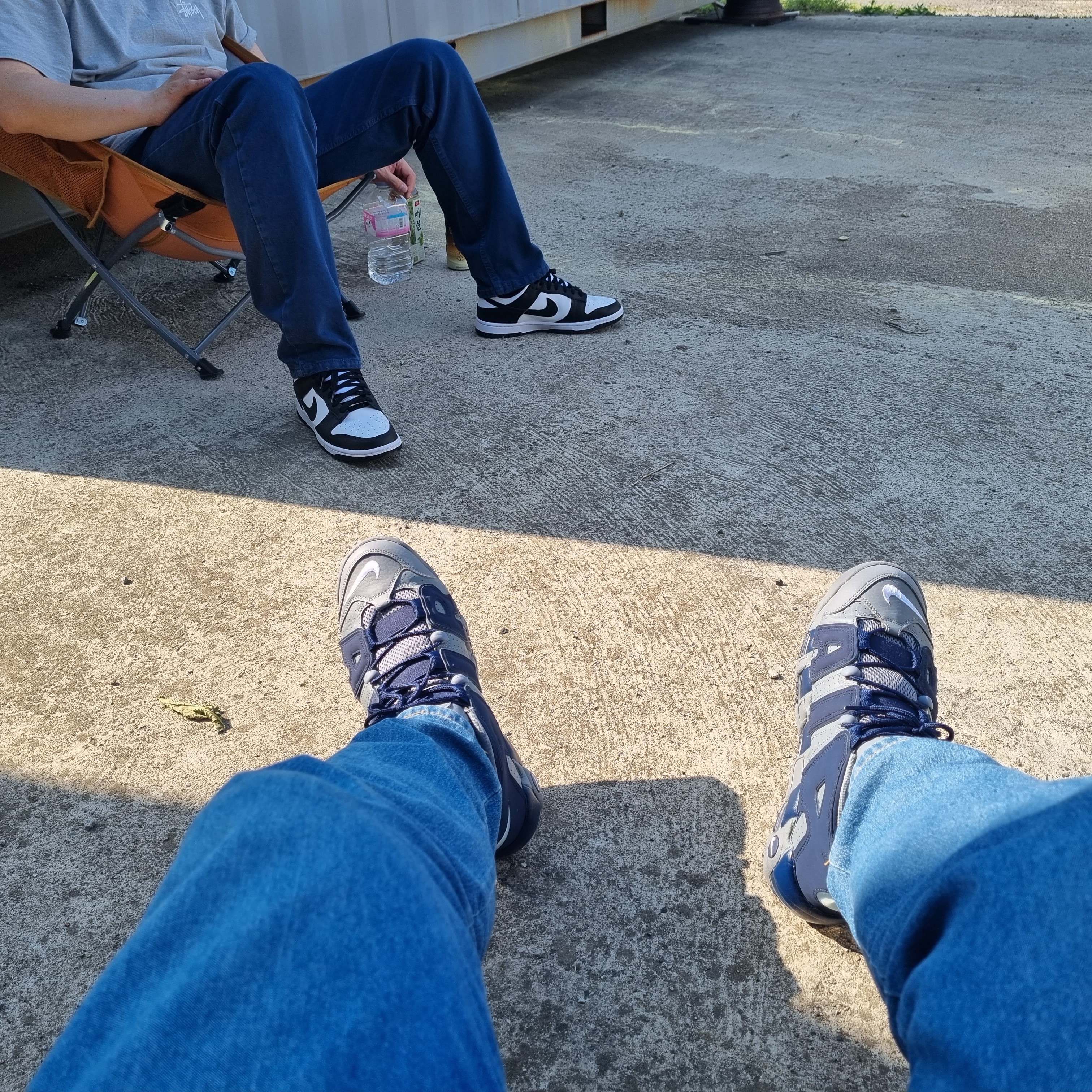 Nike Air More Uptempo 96 Loud and Clear 2021, Nike Dunk Low Retro Black 착용 스타일