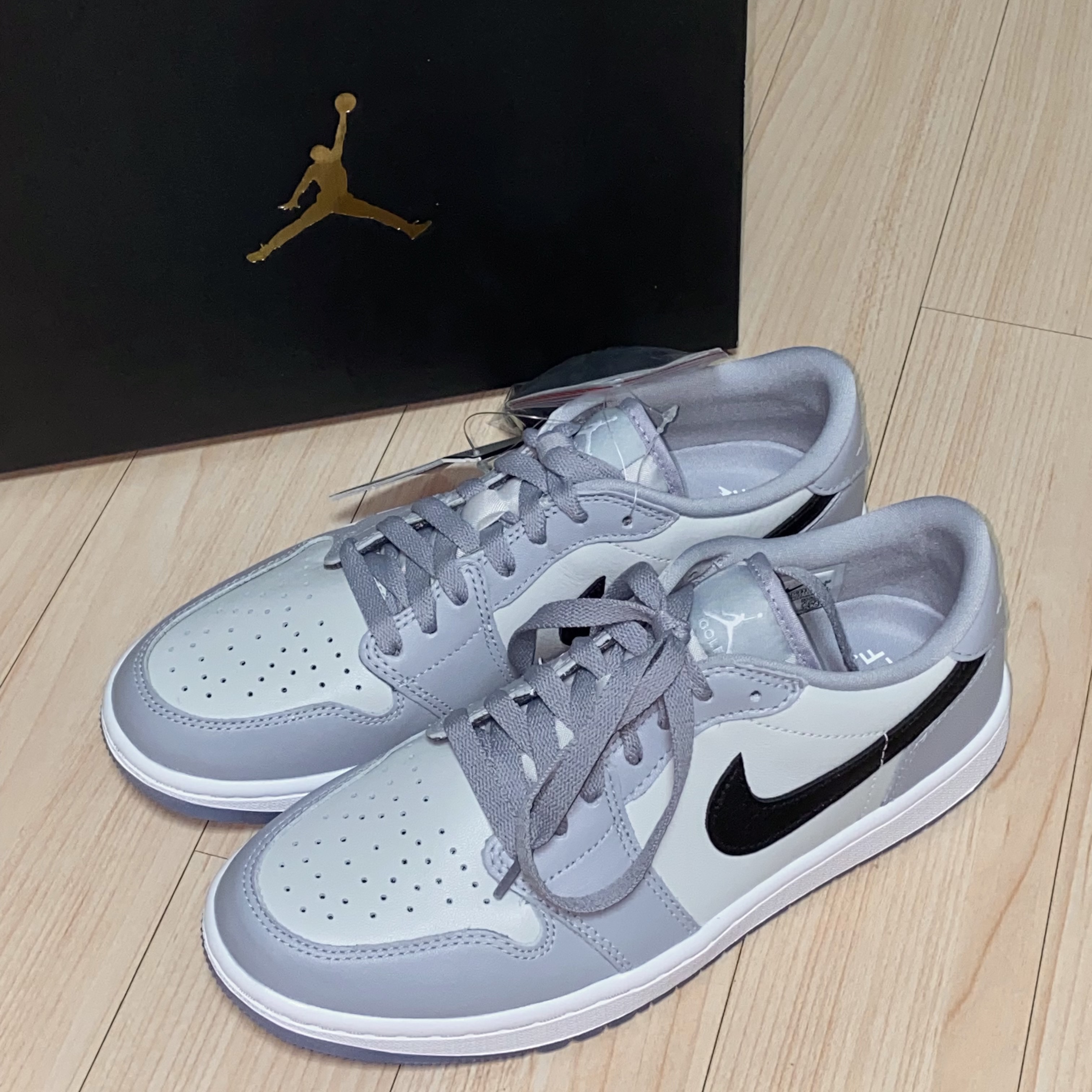 Jordan 1 Low Golf Wolf Grey 착용 스타일 - 3
