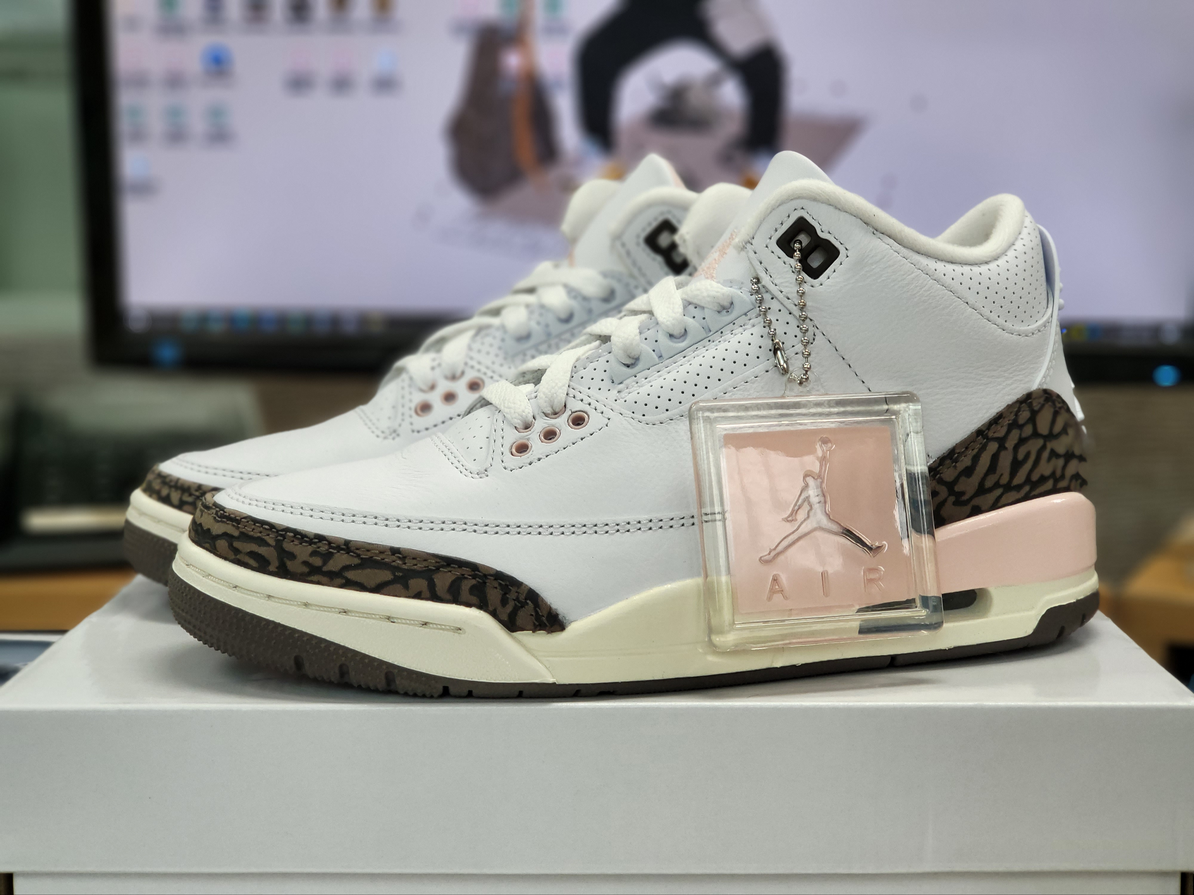 (W) Jordan 3 Retro Dark Mocha 착용 스타일