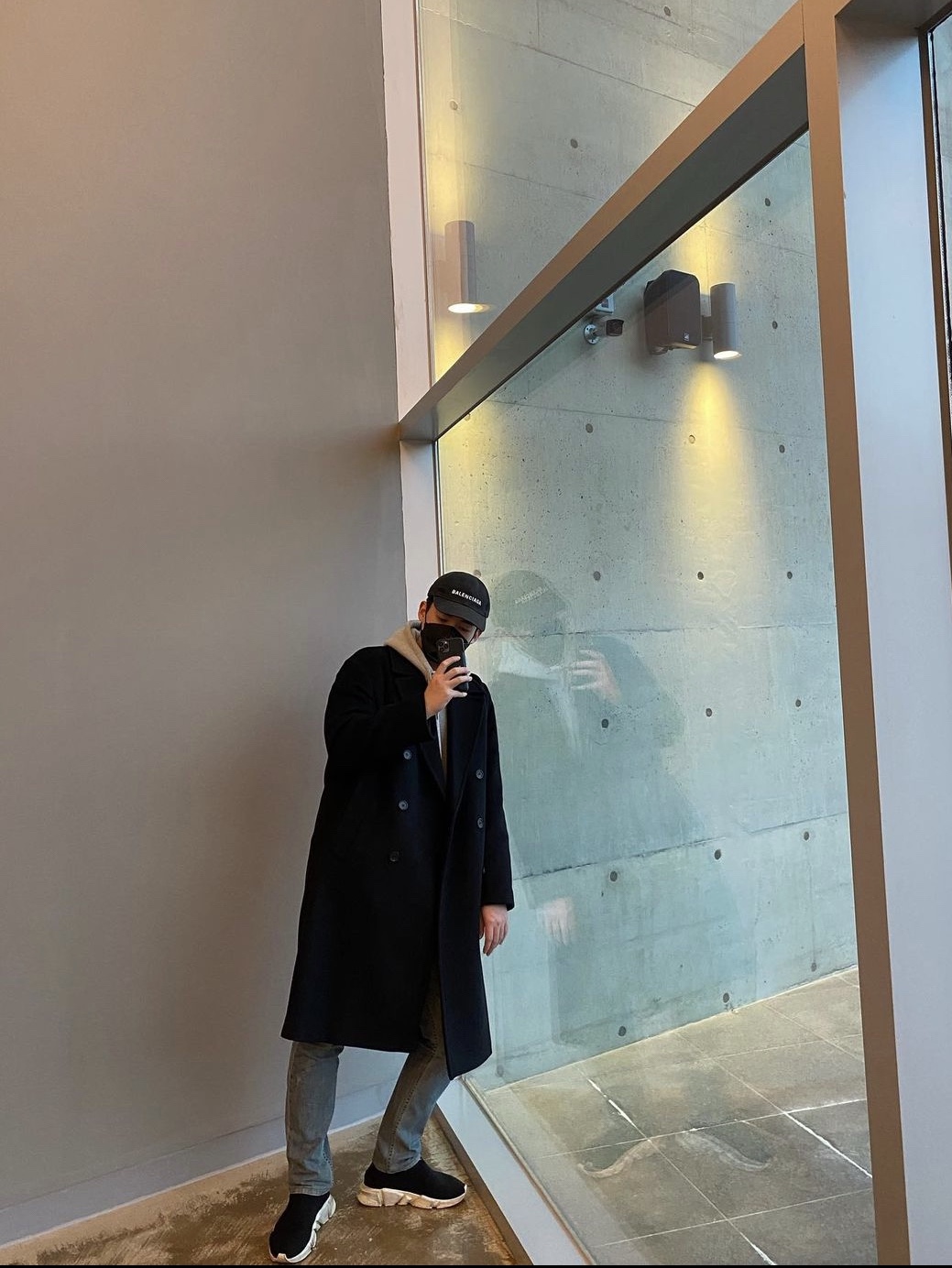 Balenciaga Speed Trainer Black White 2021/2022, Balenciaga Logo Cap Black 착용 스타일