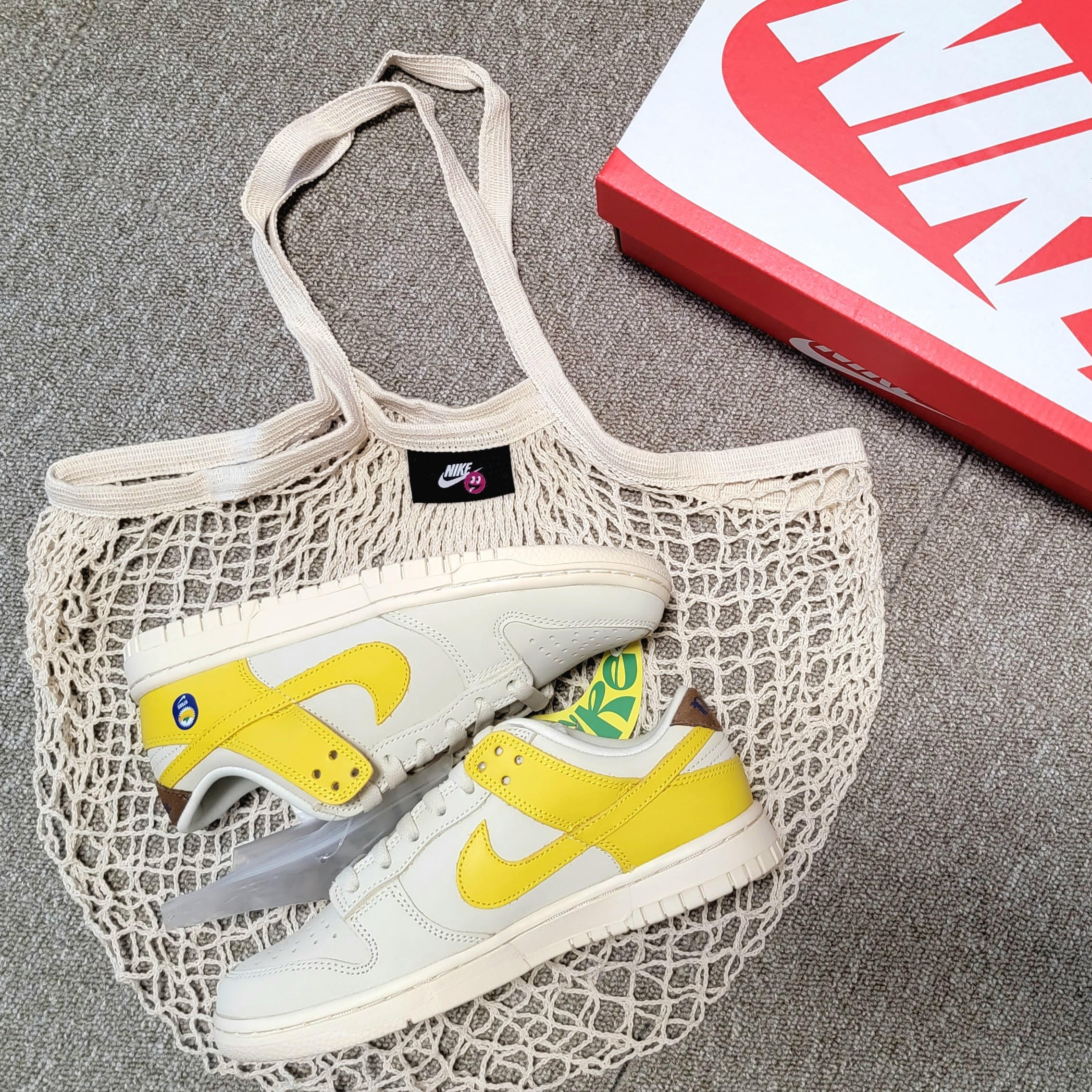 (W) Nike Dunk Low LX Banana 착용 스타일 - 3