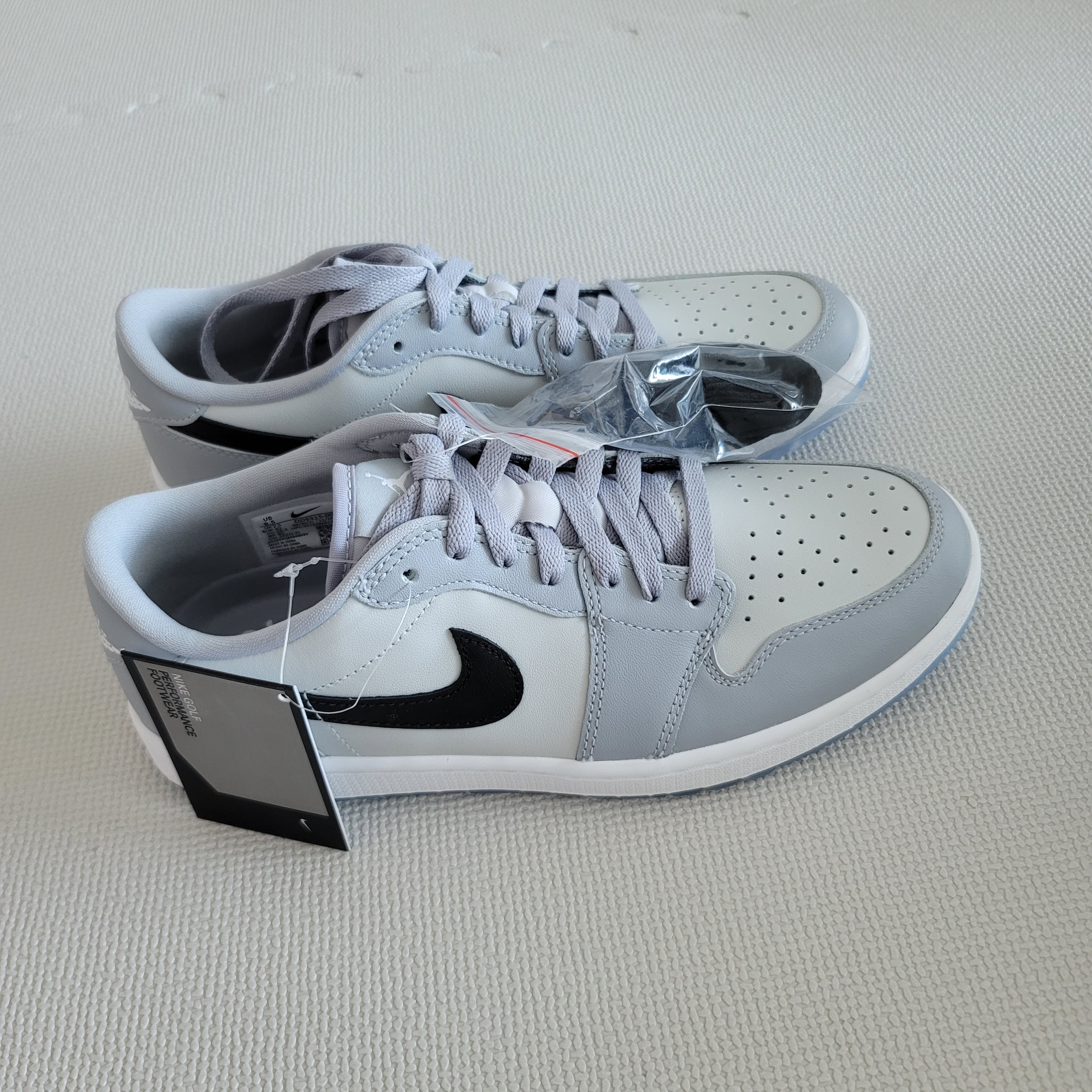 Jordan 1 Low Golf Wolf Grey 착용 스타일