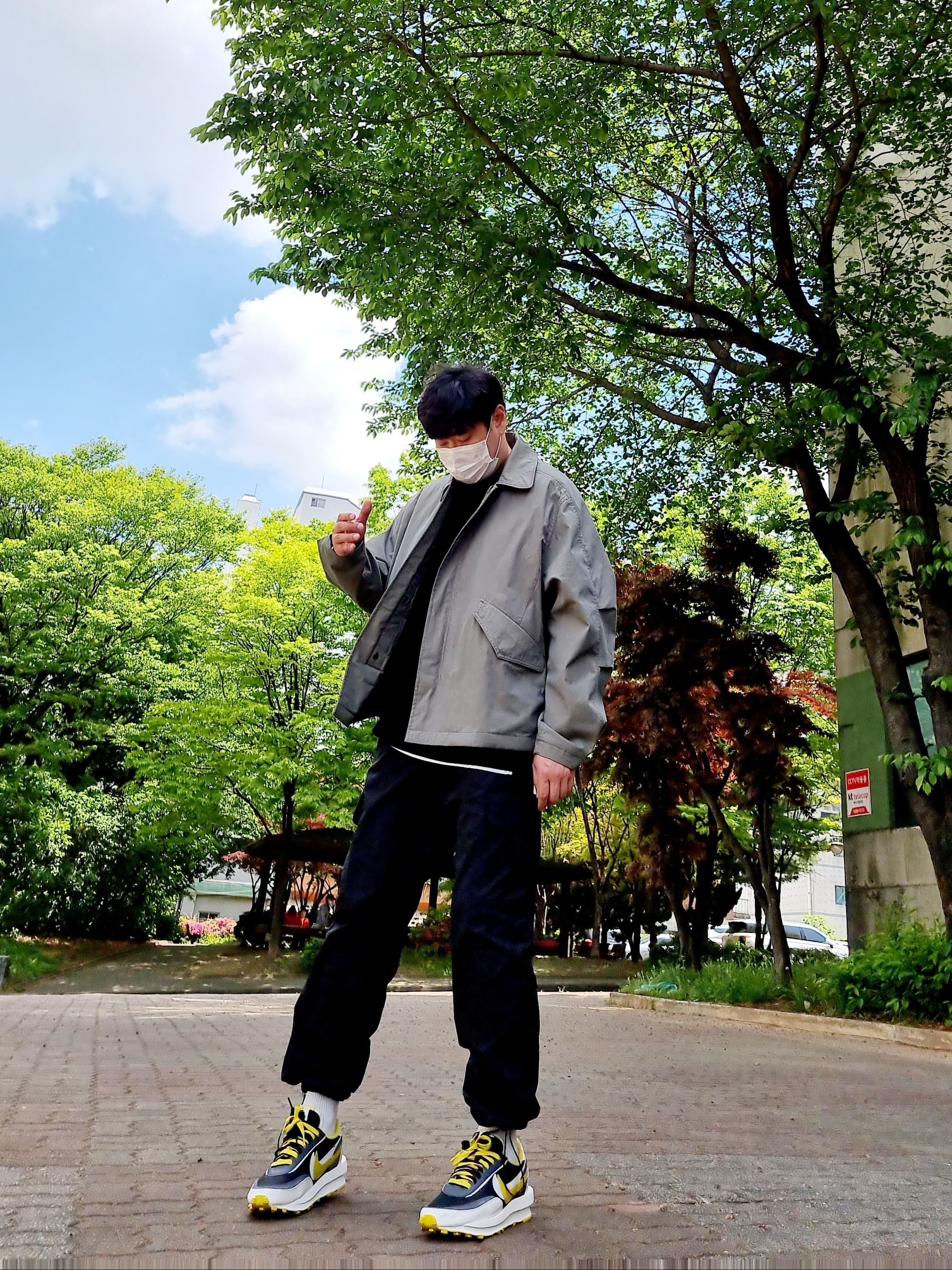 Nike x Sacai x Undercover LDWaffle Black Bright Citron 착용 스타일 - 1