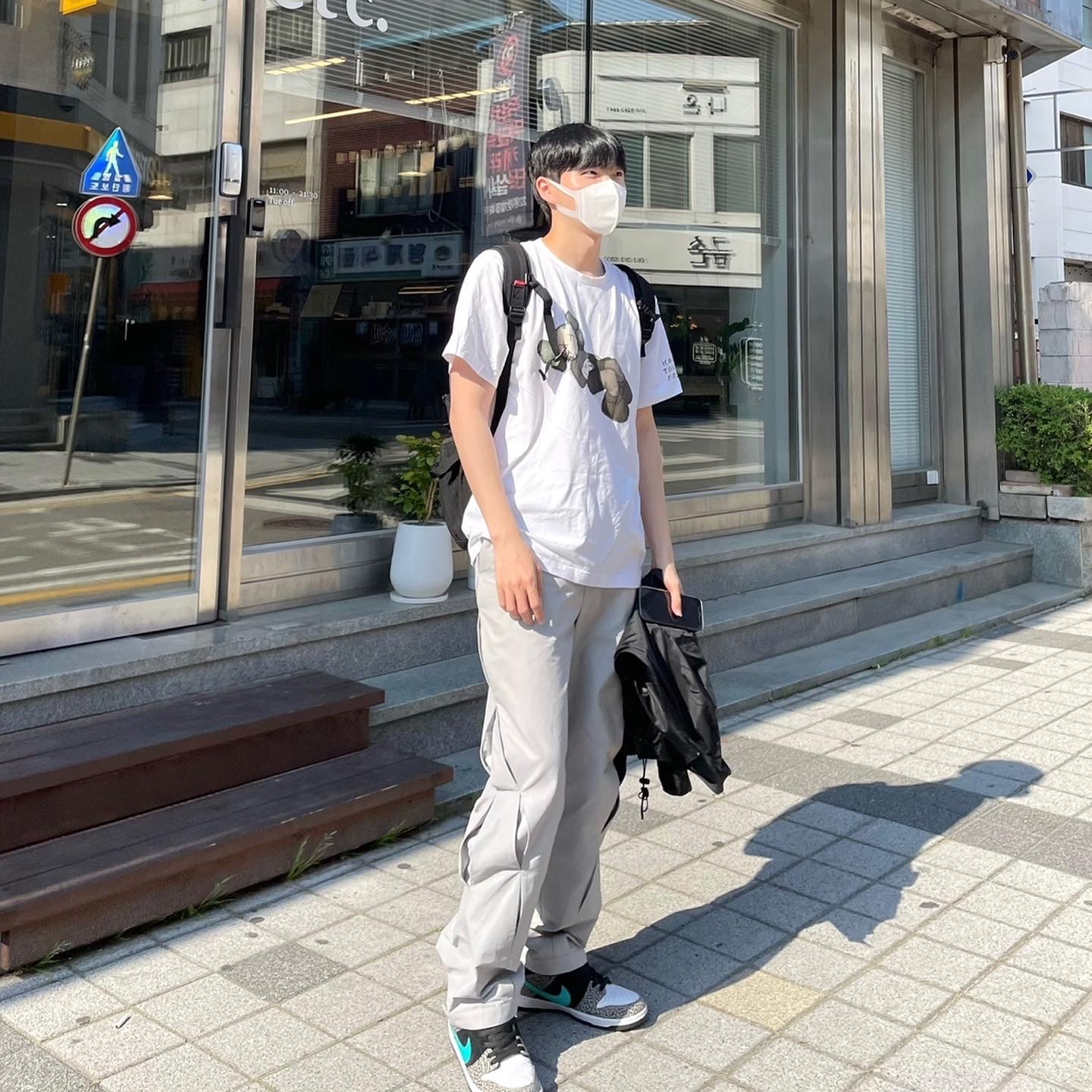 Nike SB Dunk Low Pro Clear Jade, Supreme Backpack Black - 20FW 착용 스타일