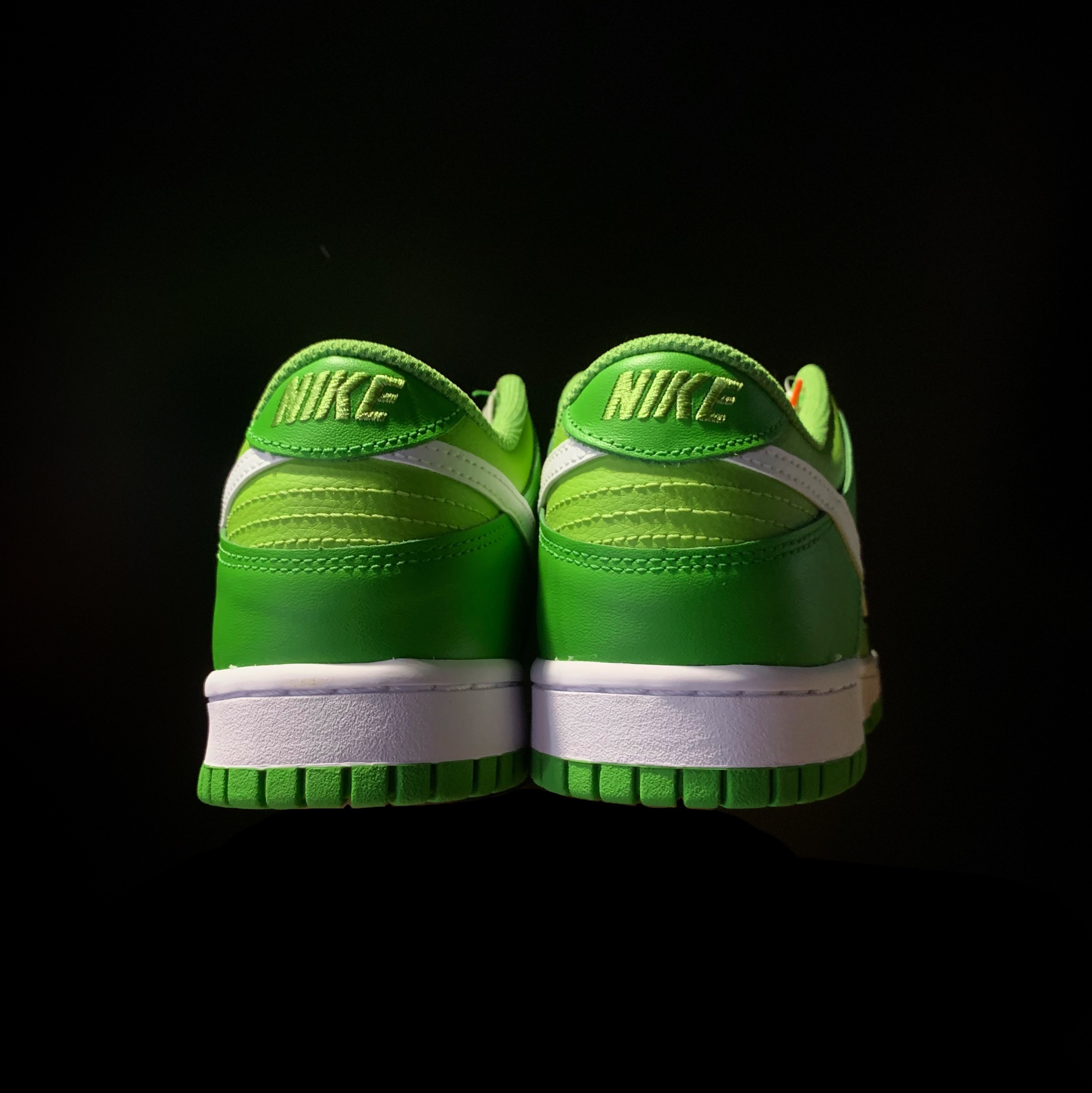 (GS) Nike Dunk Low Vivid Green 착용 스타일 - 3
