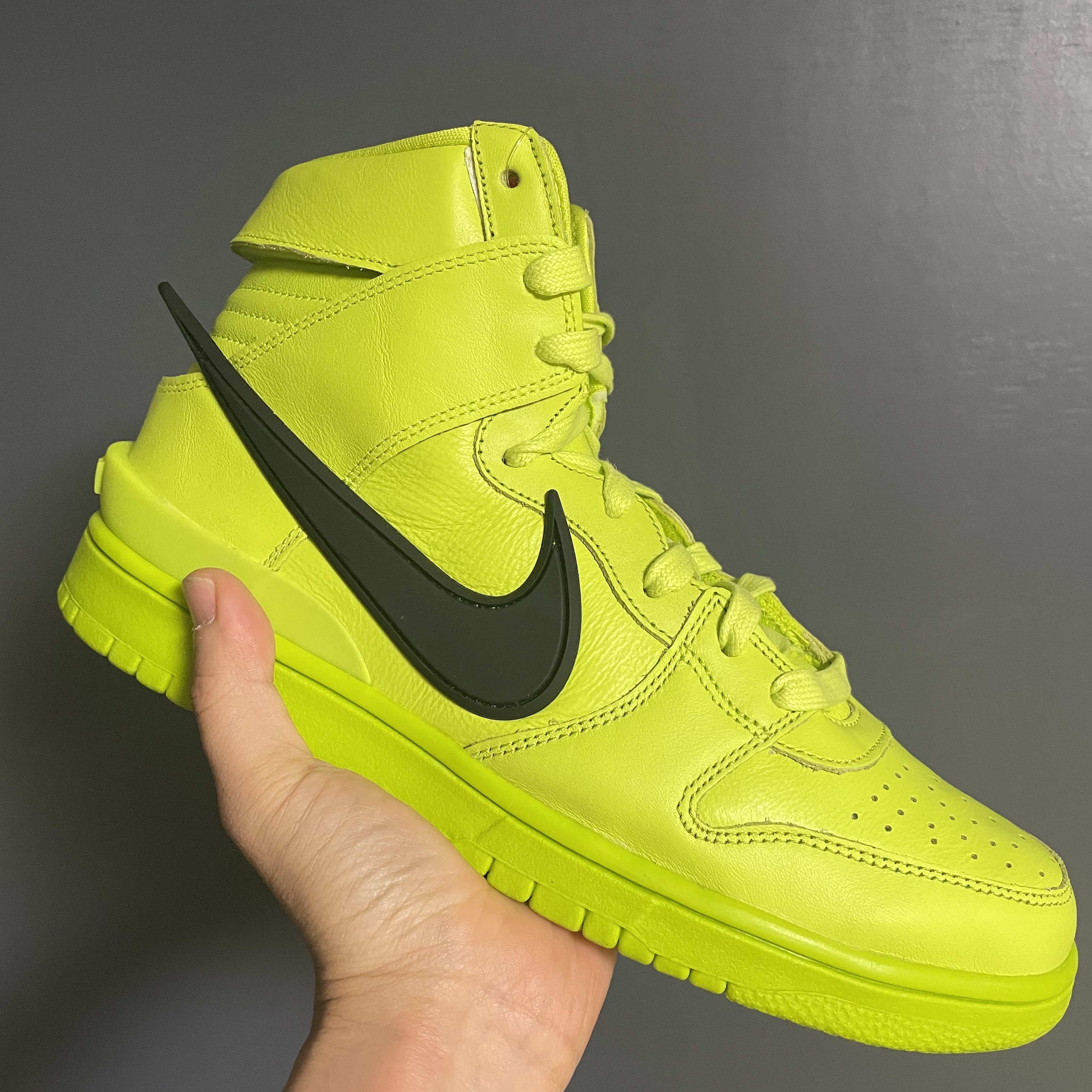 Nike x Ambush Dunk High Flash Lime 착용 스타일