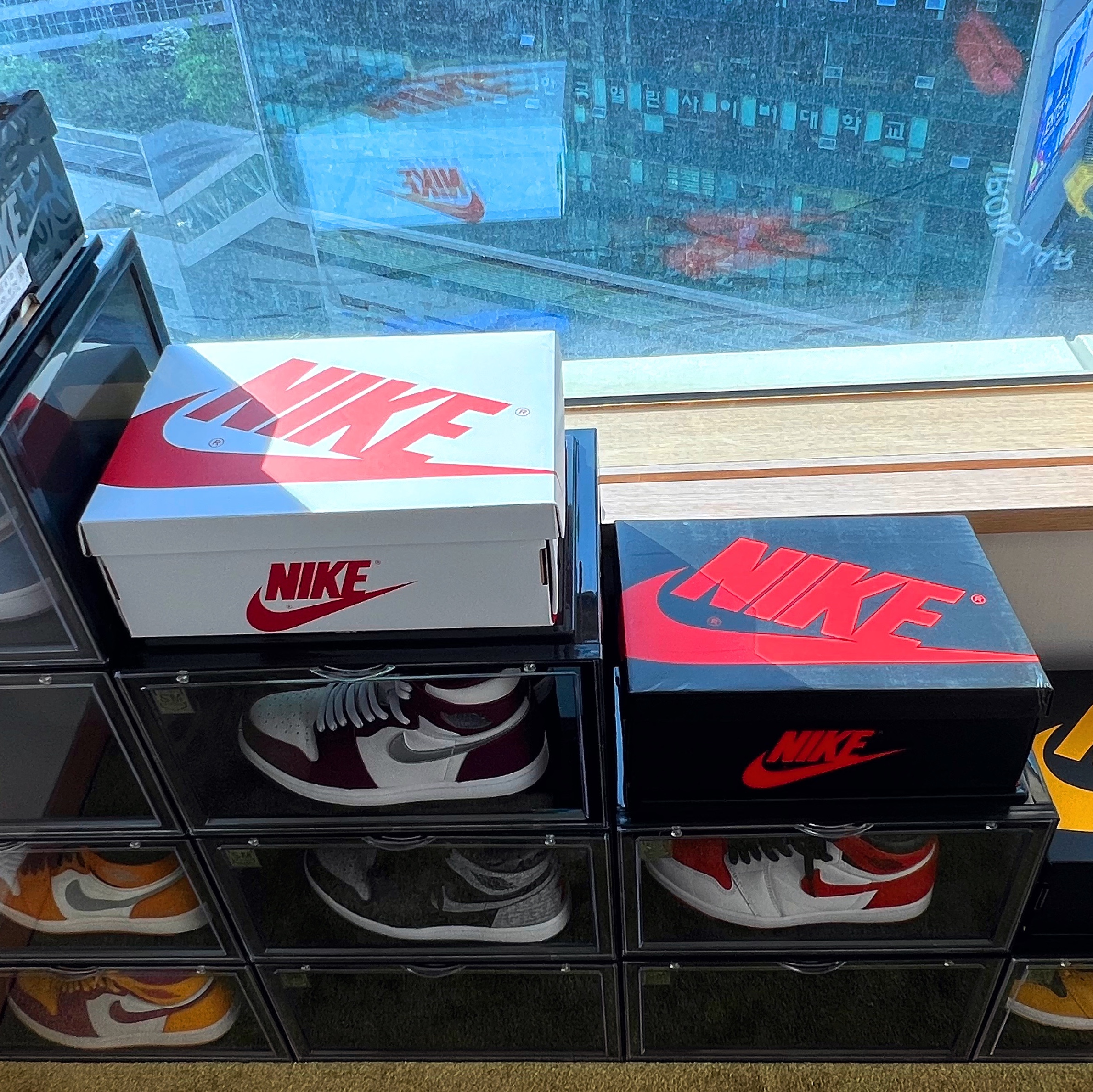 Jordan 1 Retro High OG Rebellionaire, Jordan 1 Retro High OG Heritage 착용 스타일