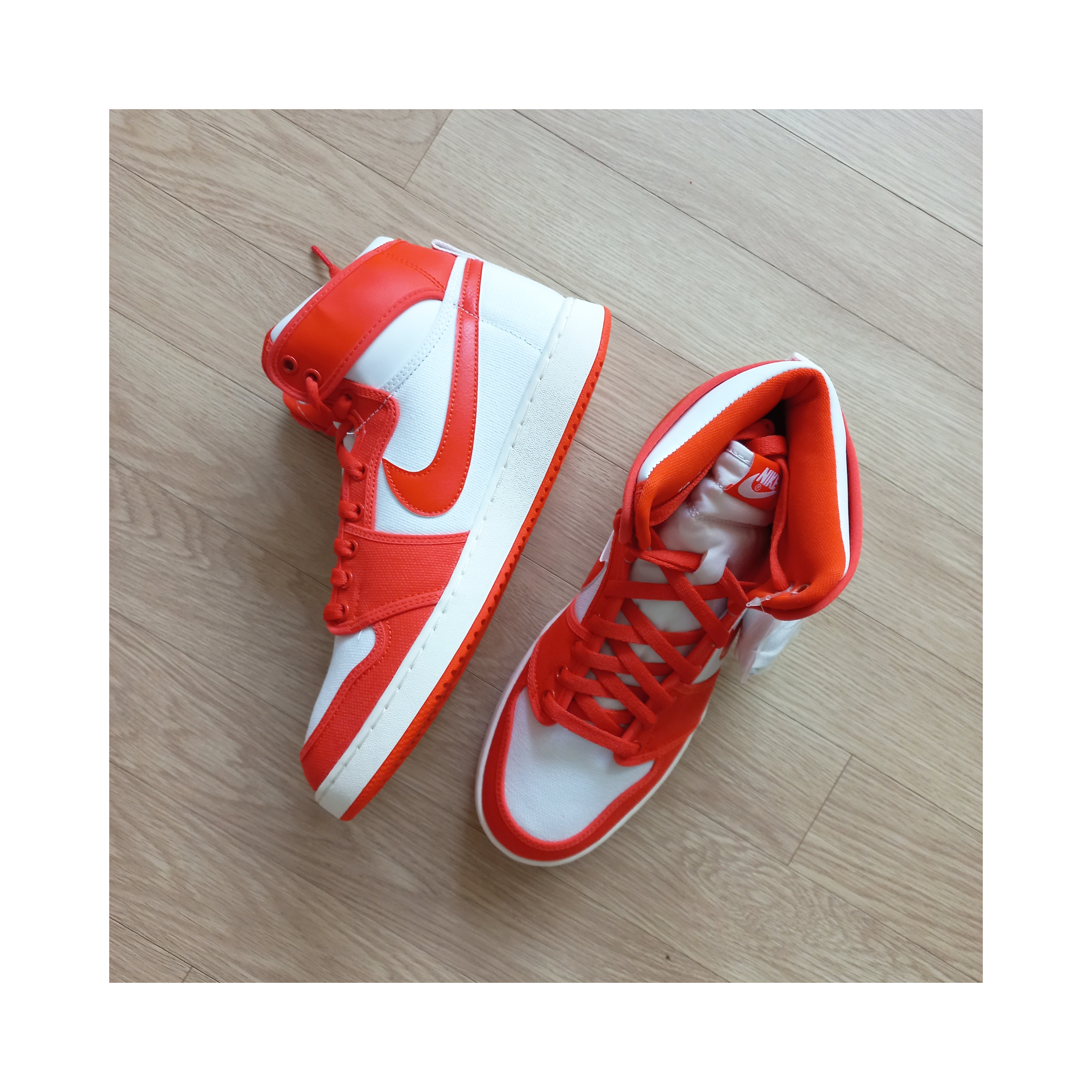 Jordan 1 KO Rush Orange 착용 스타일 - 1
