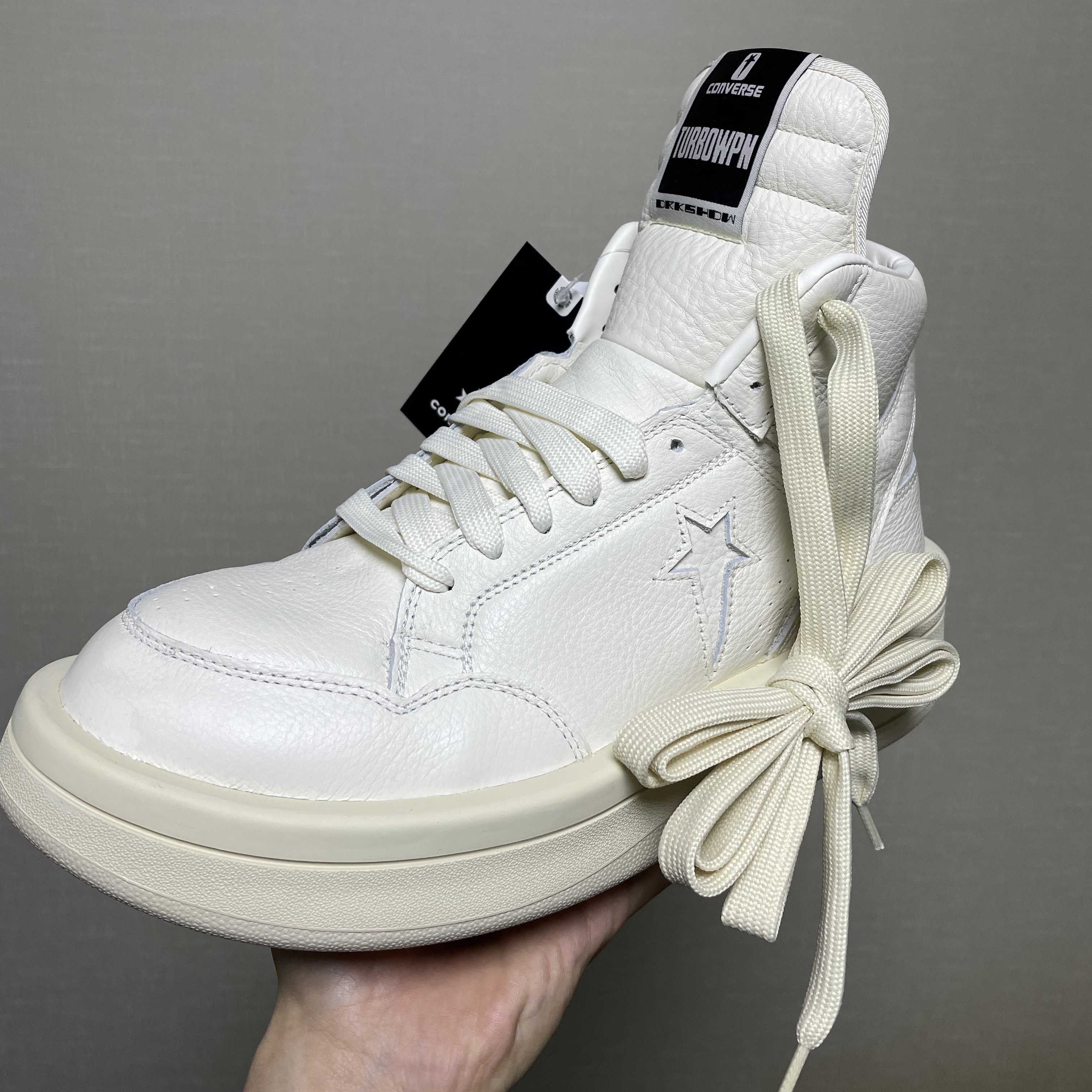 Converse x Drkshdw Turbowpn Egret 착용 스타일