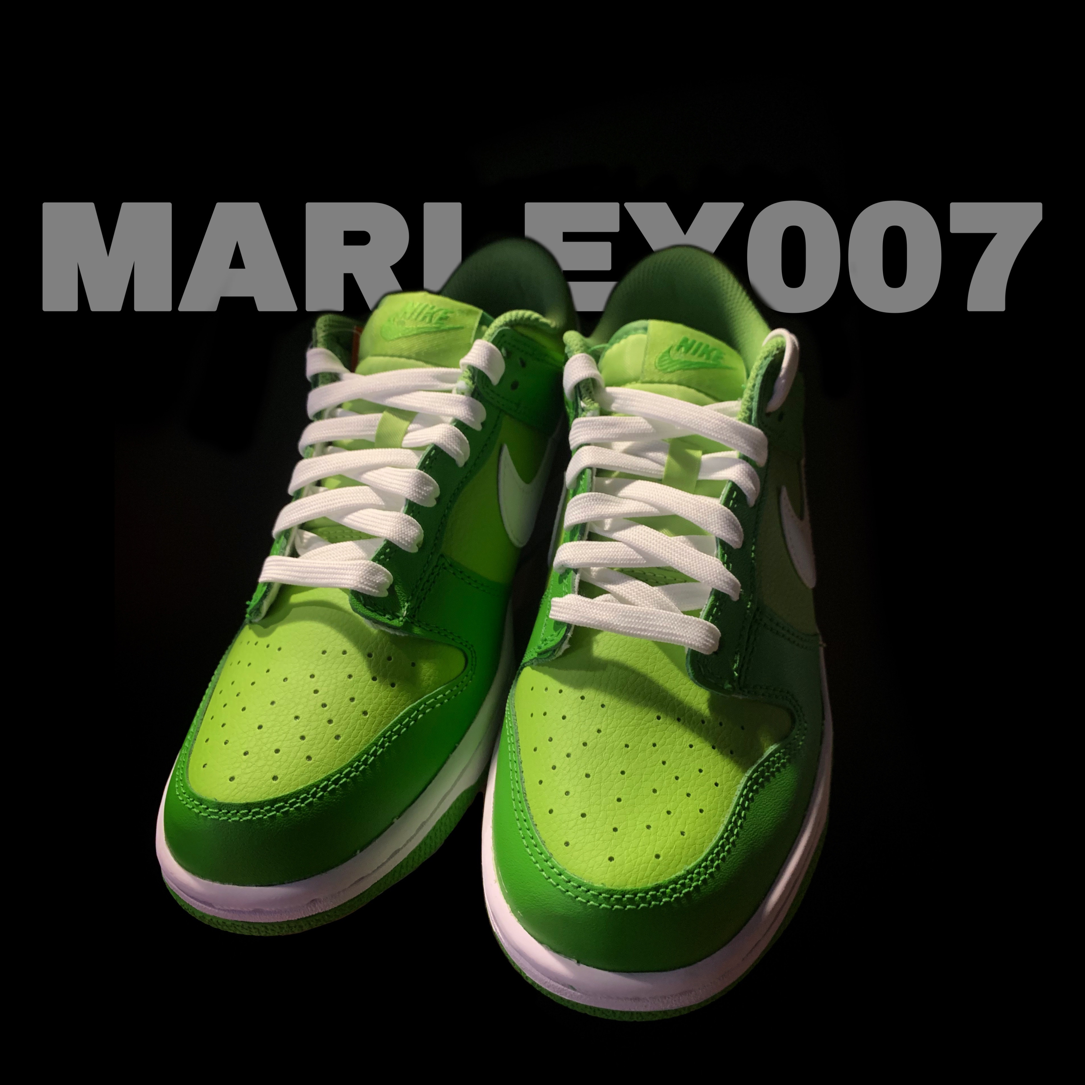 (GS) Nike Dunk Low Vivid Green 착용 스타일 - 1
