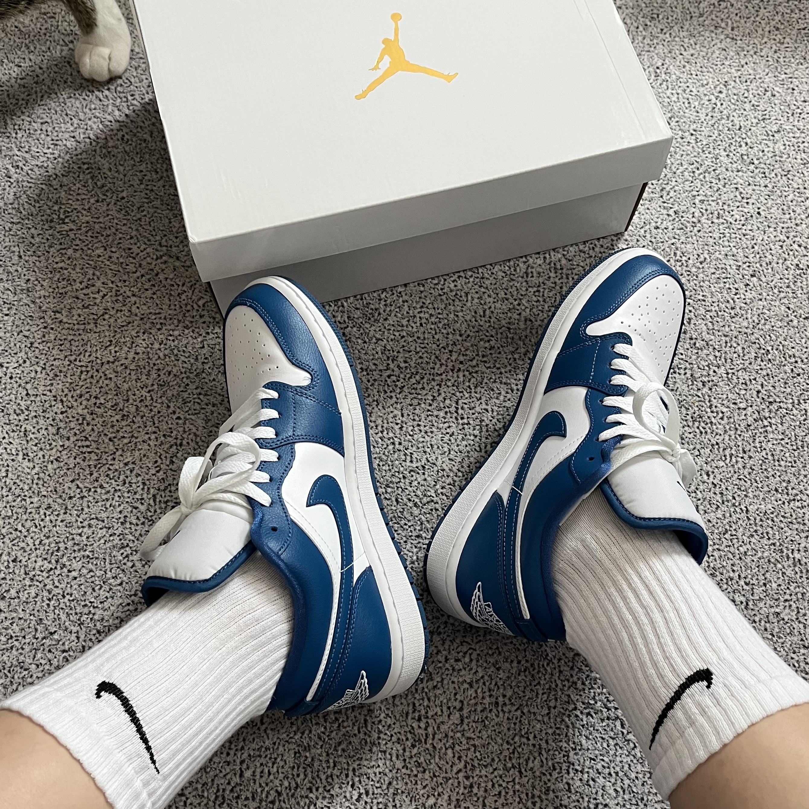 (W) Jordan 1 Low White Dark Marina Blue 착용 스타일