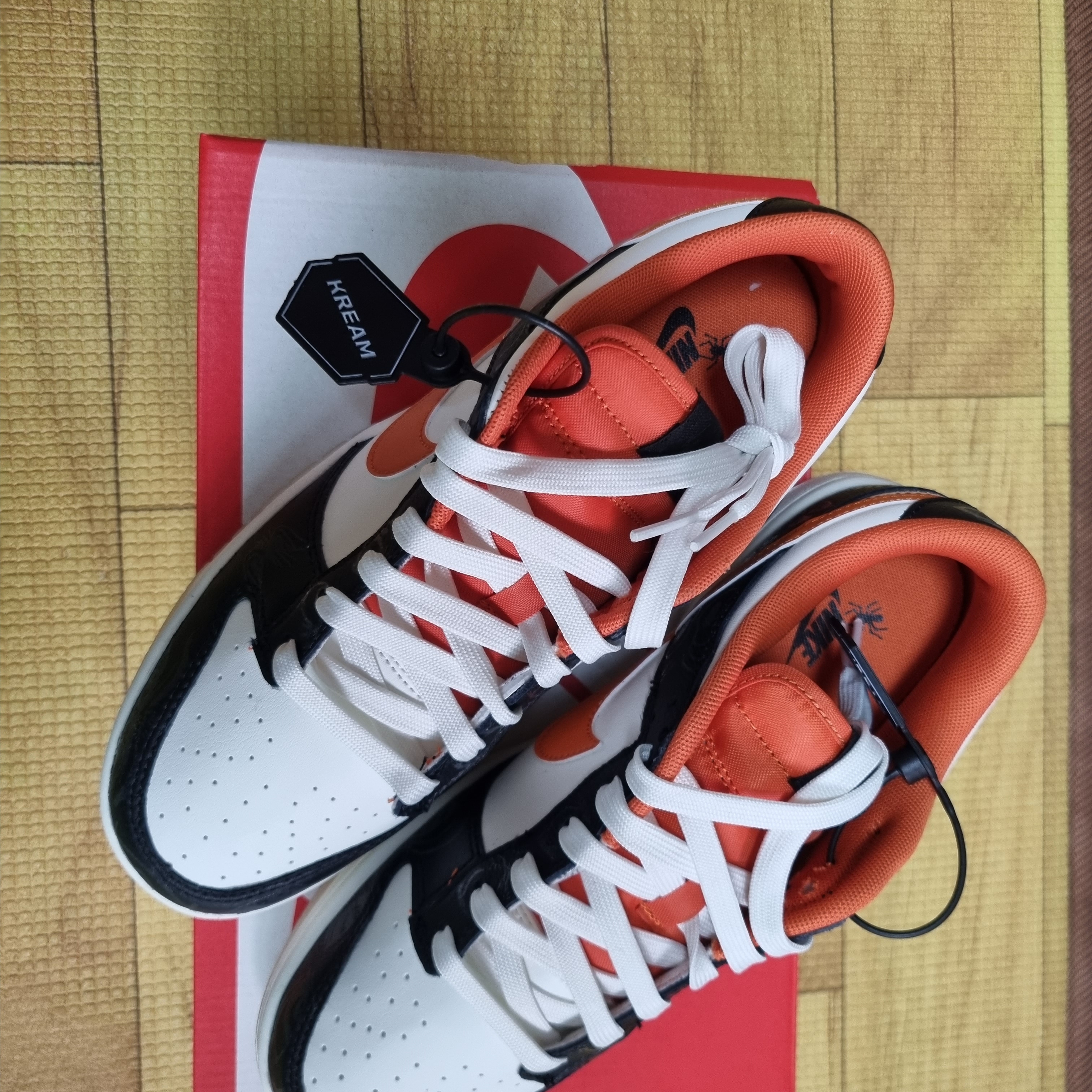 Nike Dunk Low Retro PRM Halloween 착용 스타일