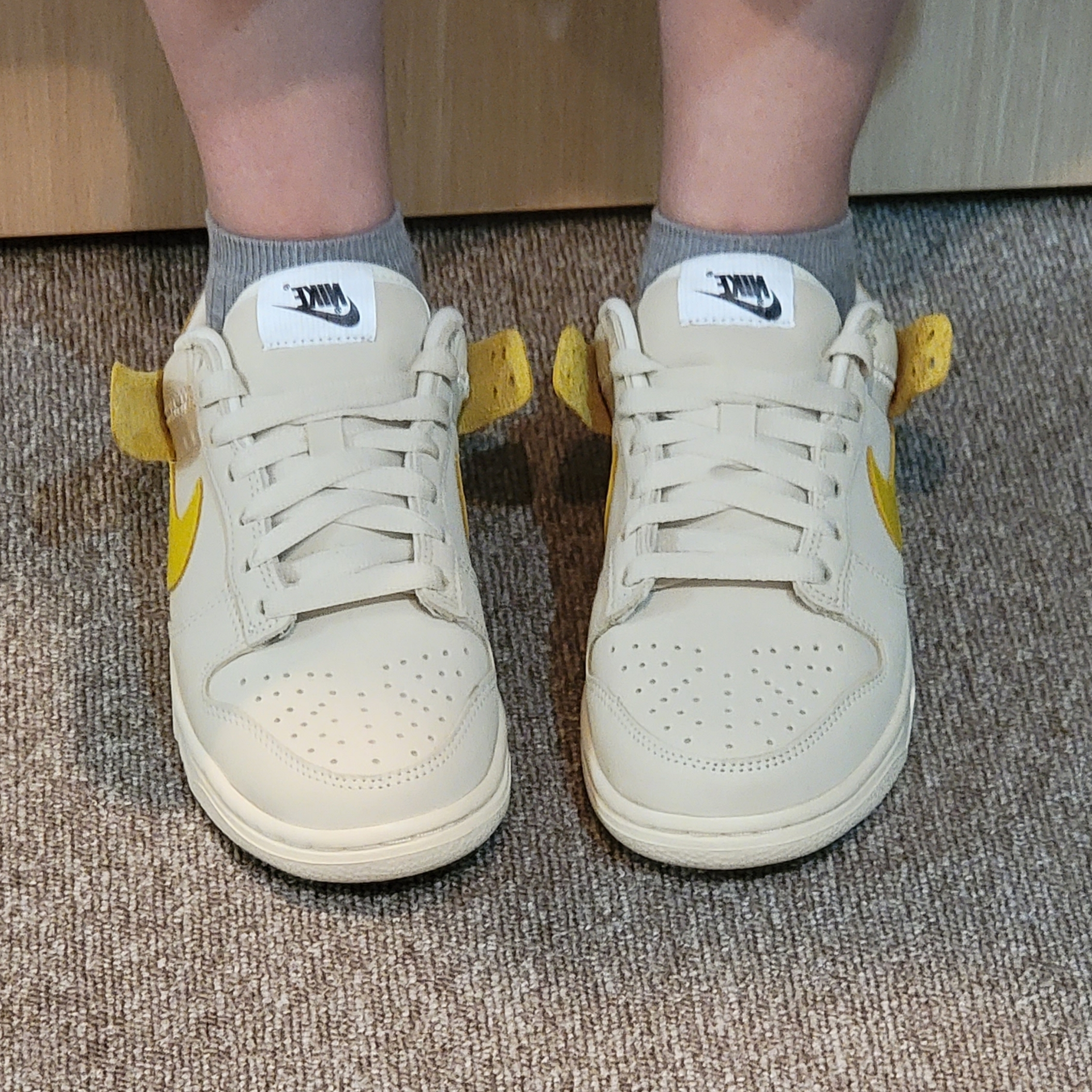 (W) Nike Dunk Low LX Banana 착용 스타일 - 1