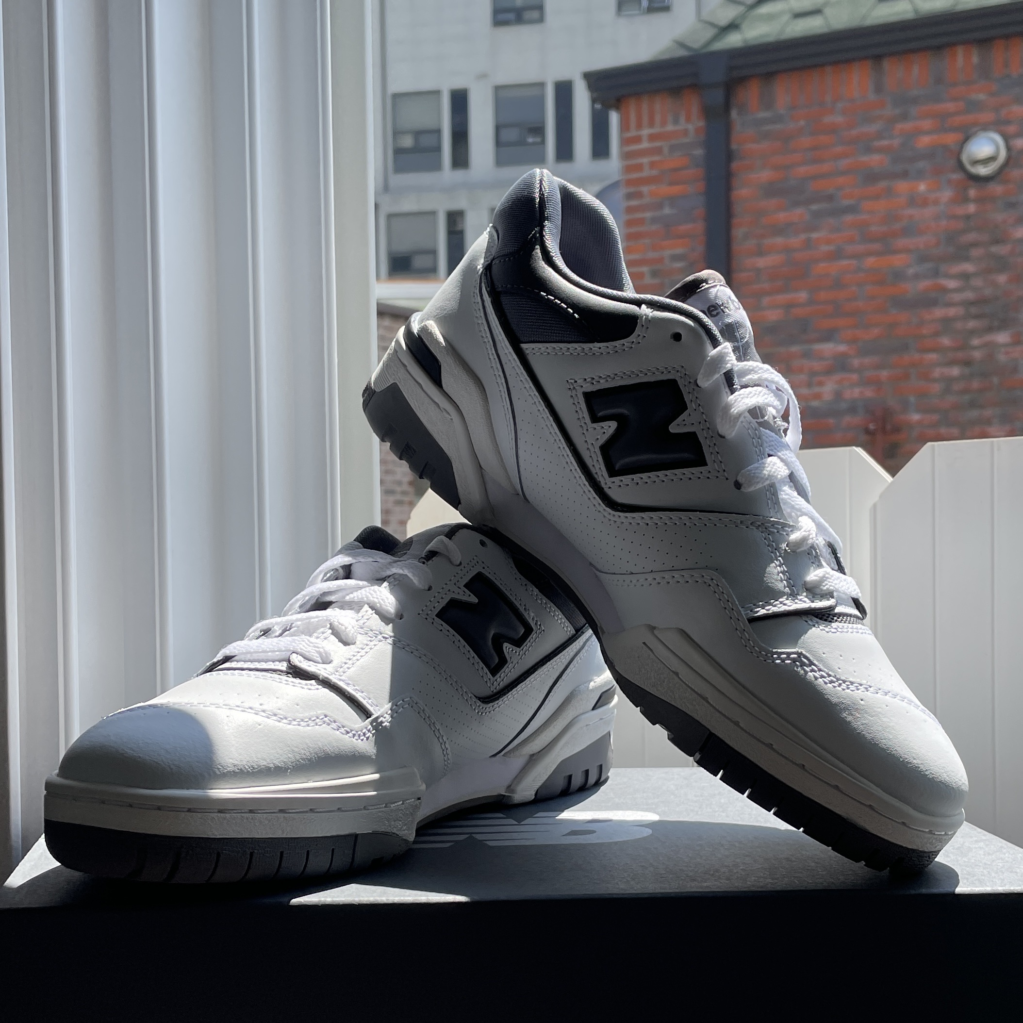 New Balance 550 White Grey Dark Grey - 2E Wide, New Balance 550 White Grey - 2E Wide 착용 스타일