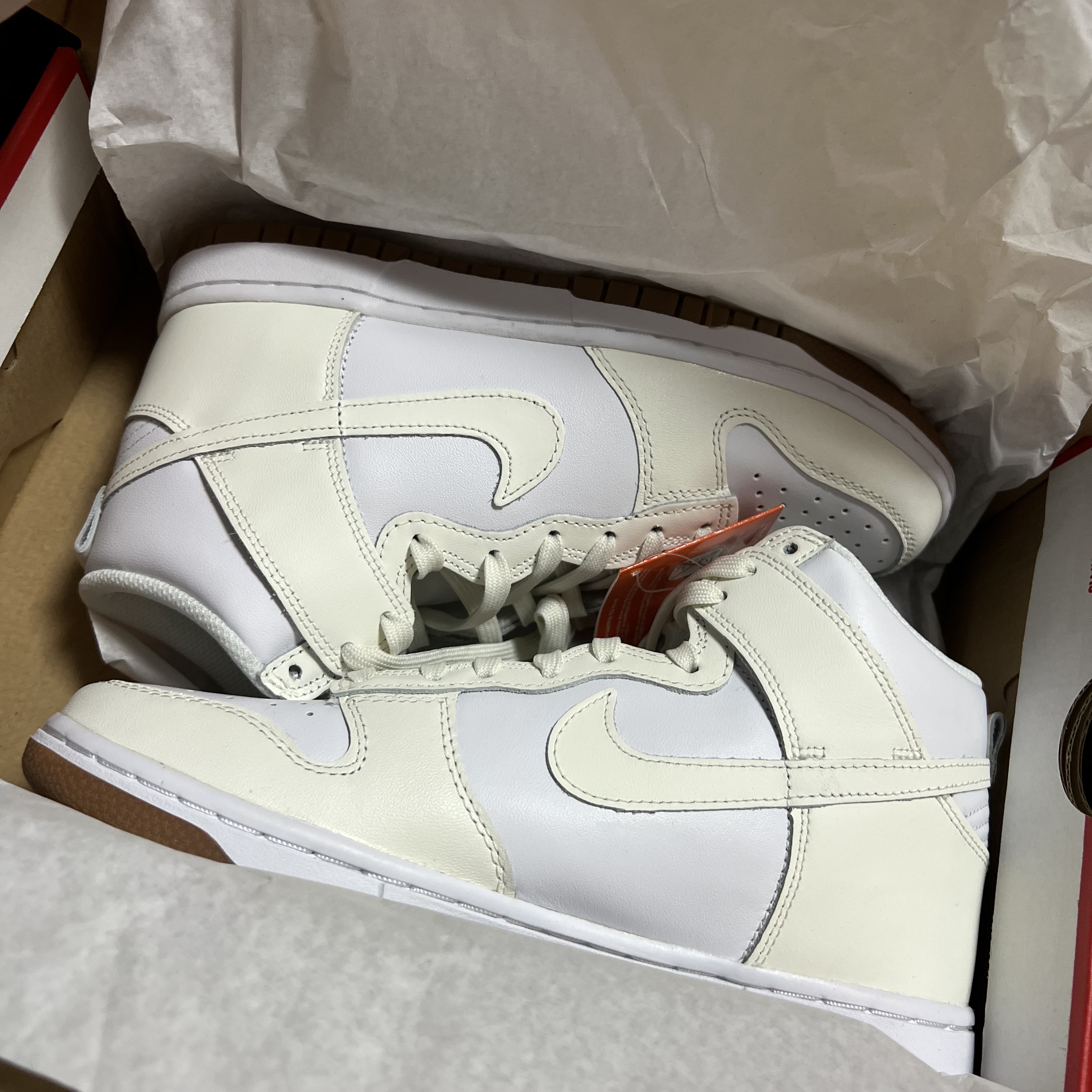 (W) Nike Dunk High Sail Gum 착용 스타일