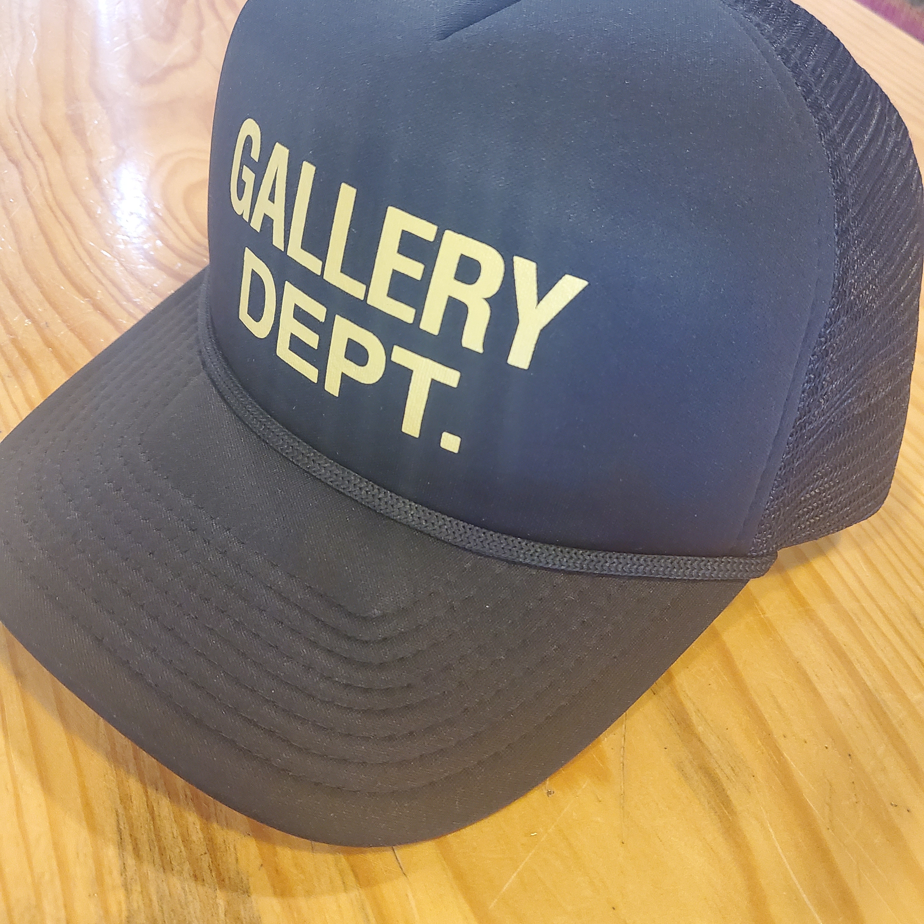 Gallery Dept. GD Trucker Cap Black 착용 스타일