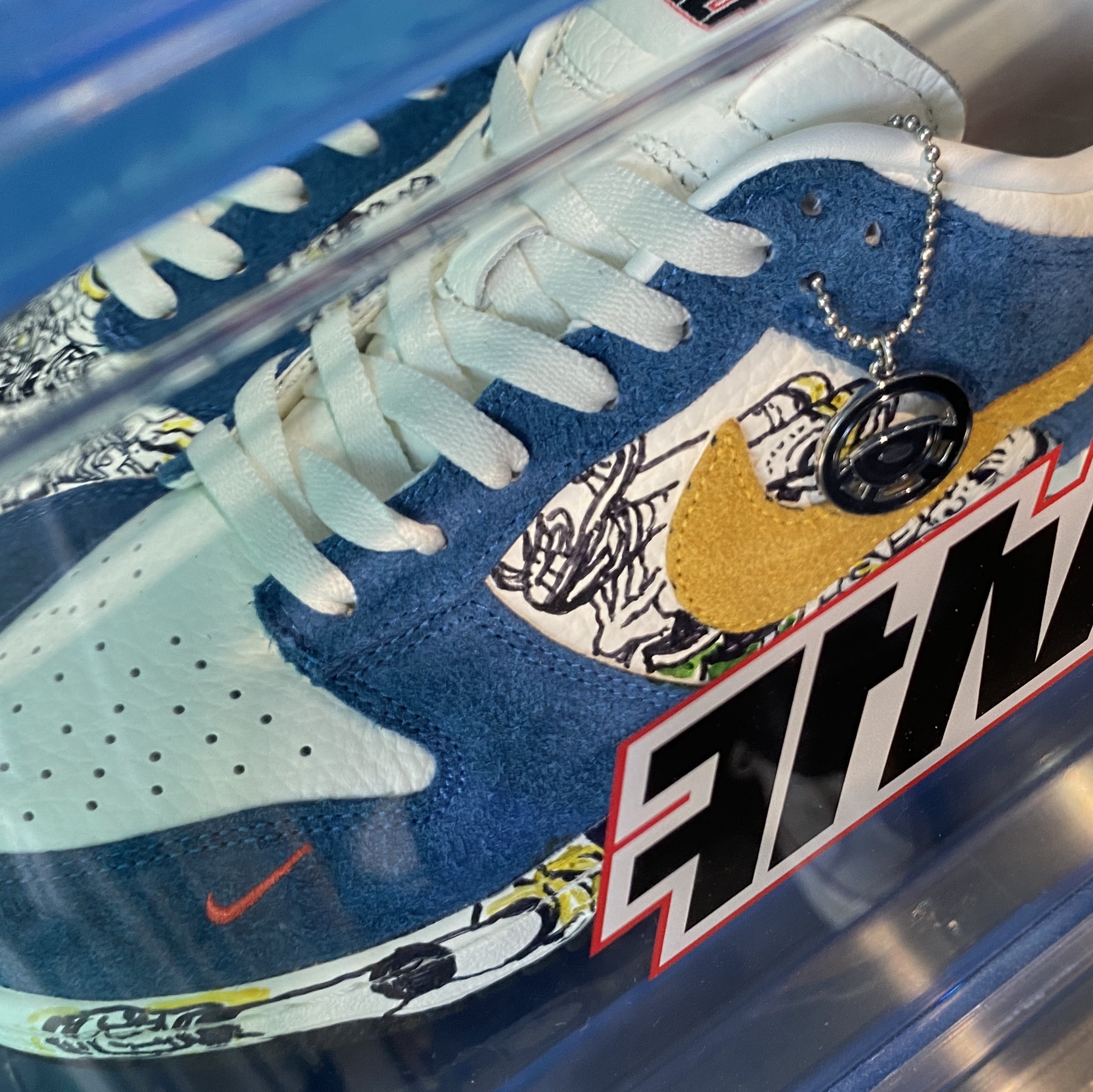 Nike x Supreme Air Force 1 Low White, Nike x Supreme Air Force 1 Low Black 착용 스타일 - 2
