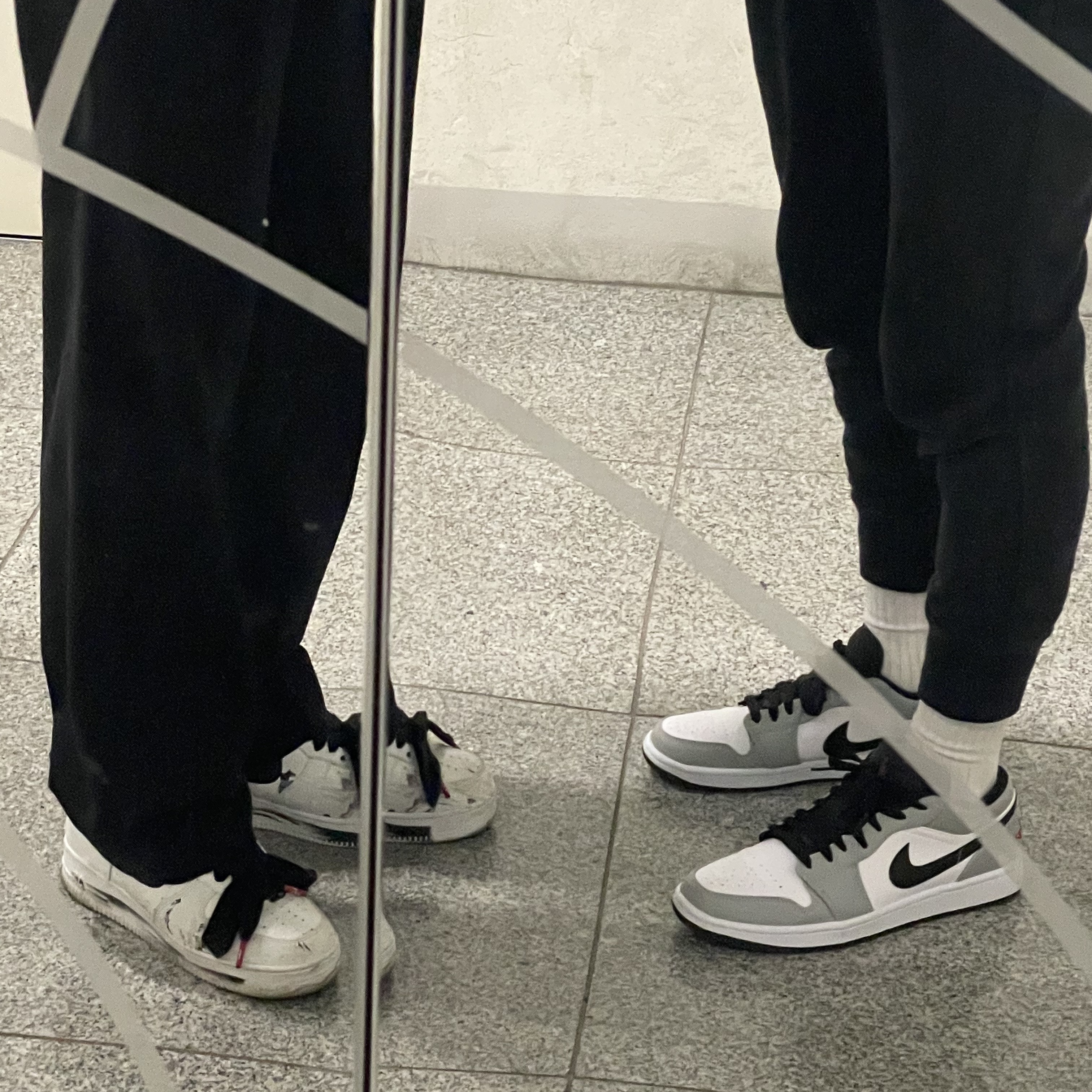 Jordan 1 Low Light Smoke Grey, (GS) Jordan 1 Low Light Smoke Grey 착용 스타일