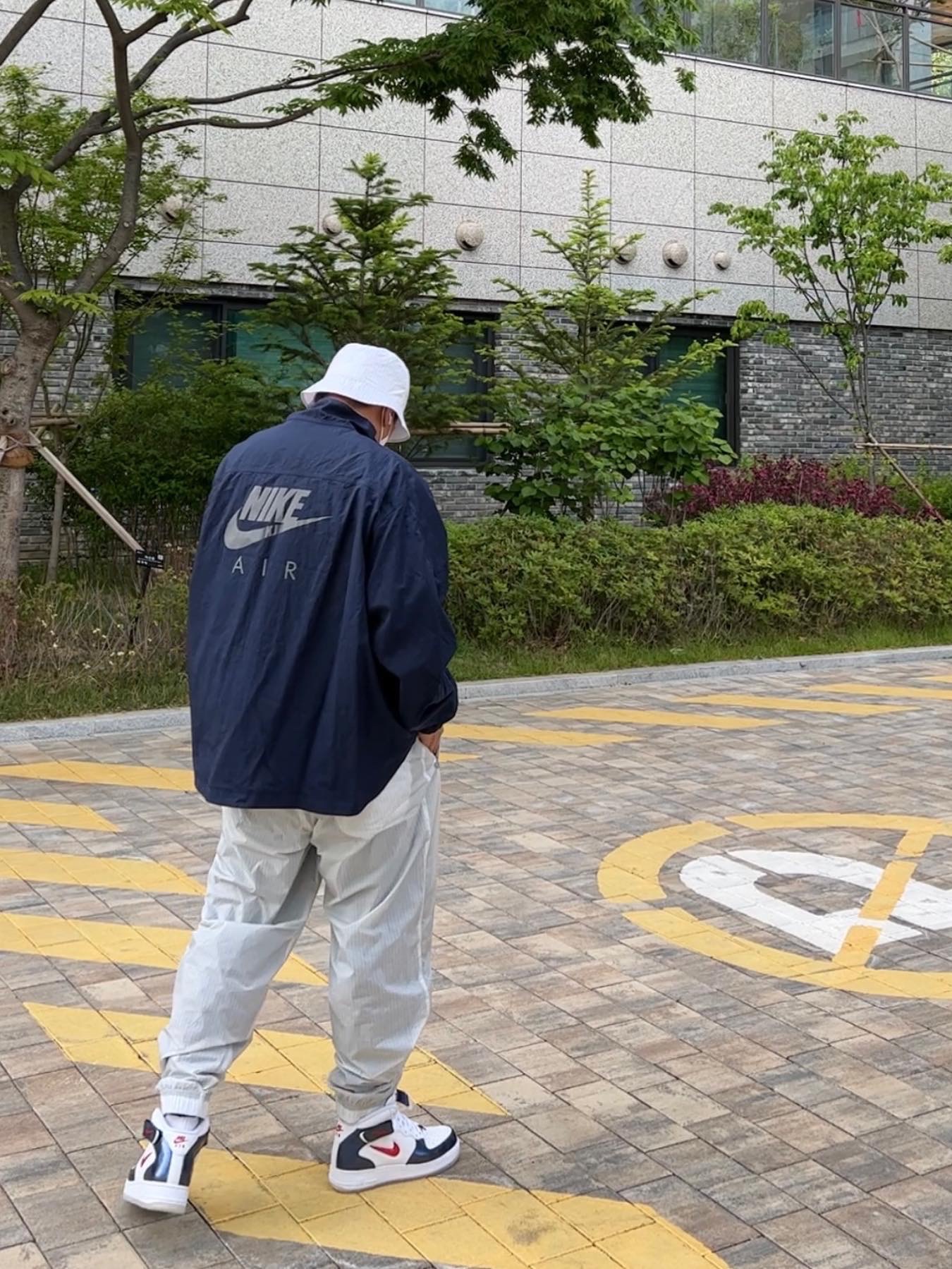 Nike x Kim Jones Reversible Wind Breaker Navy - US/EU, Nike x Kim Jones Reversible Wind Breaker Navy - Asia 착용 스타일 - 1