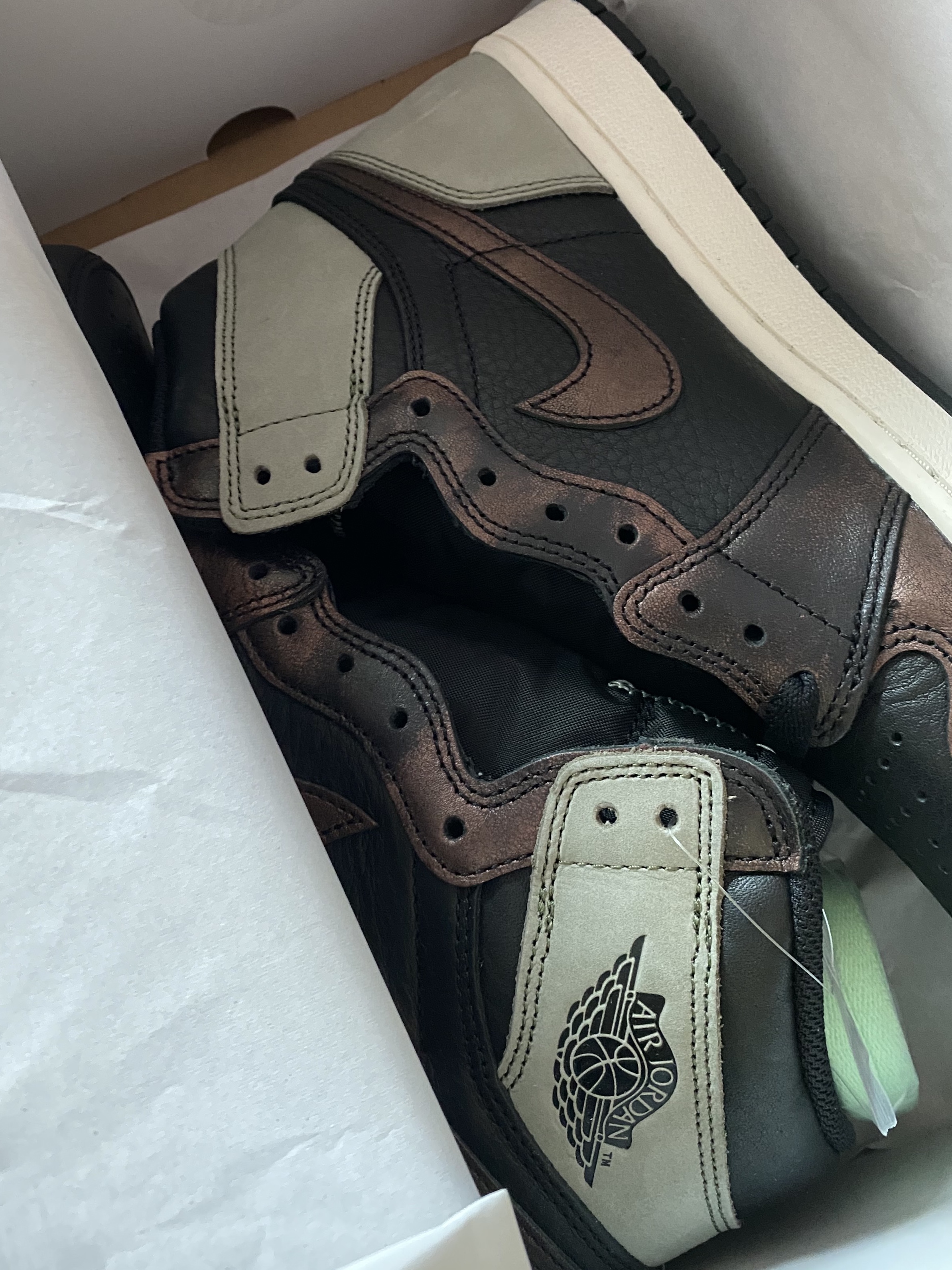 Jordan 1 Retro High OG Rust Shadow 착용 스타일