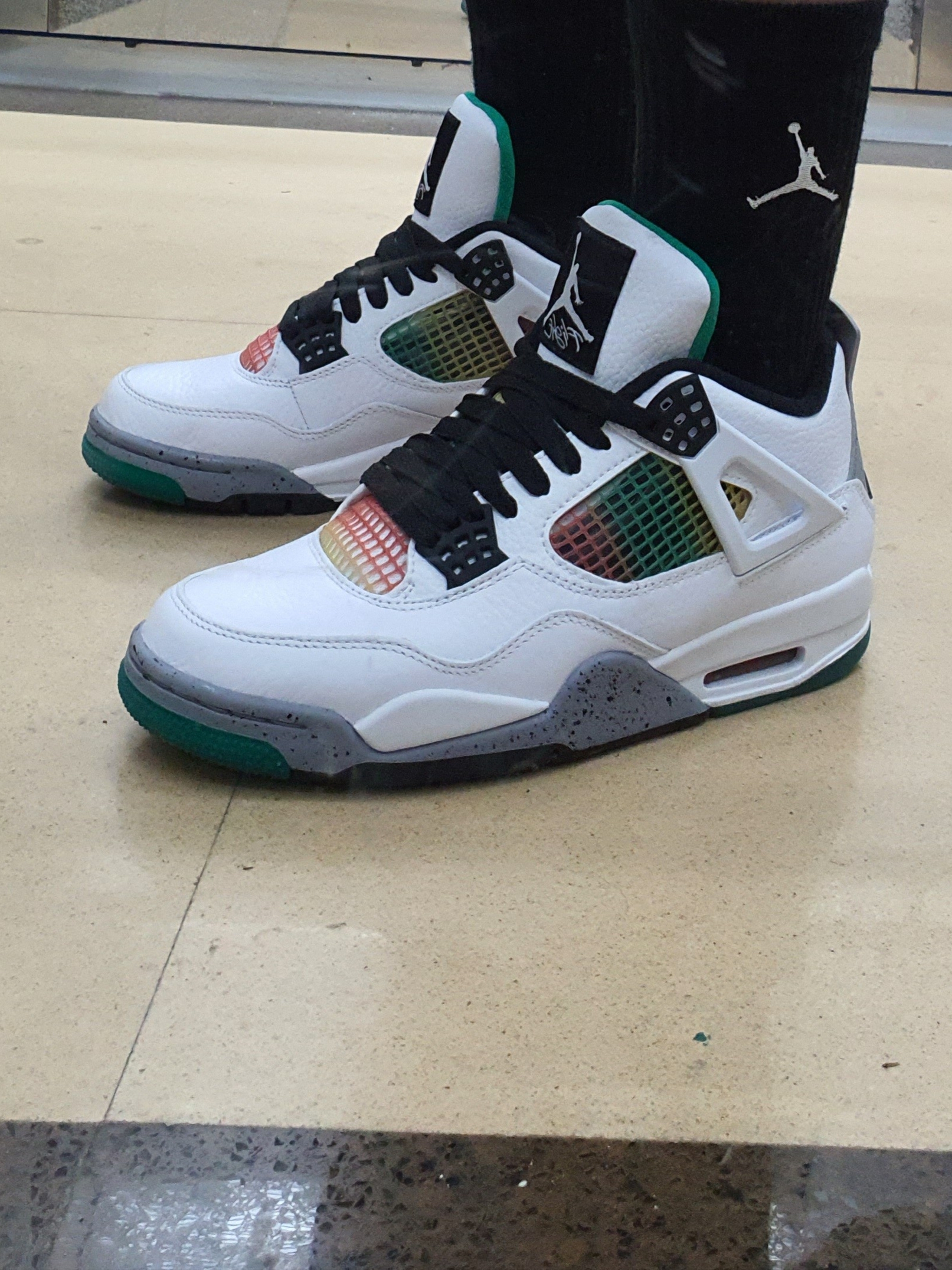 (W) Jordan 4 Retro Lucid Green 착용 스타일 - 2