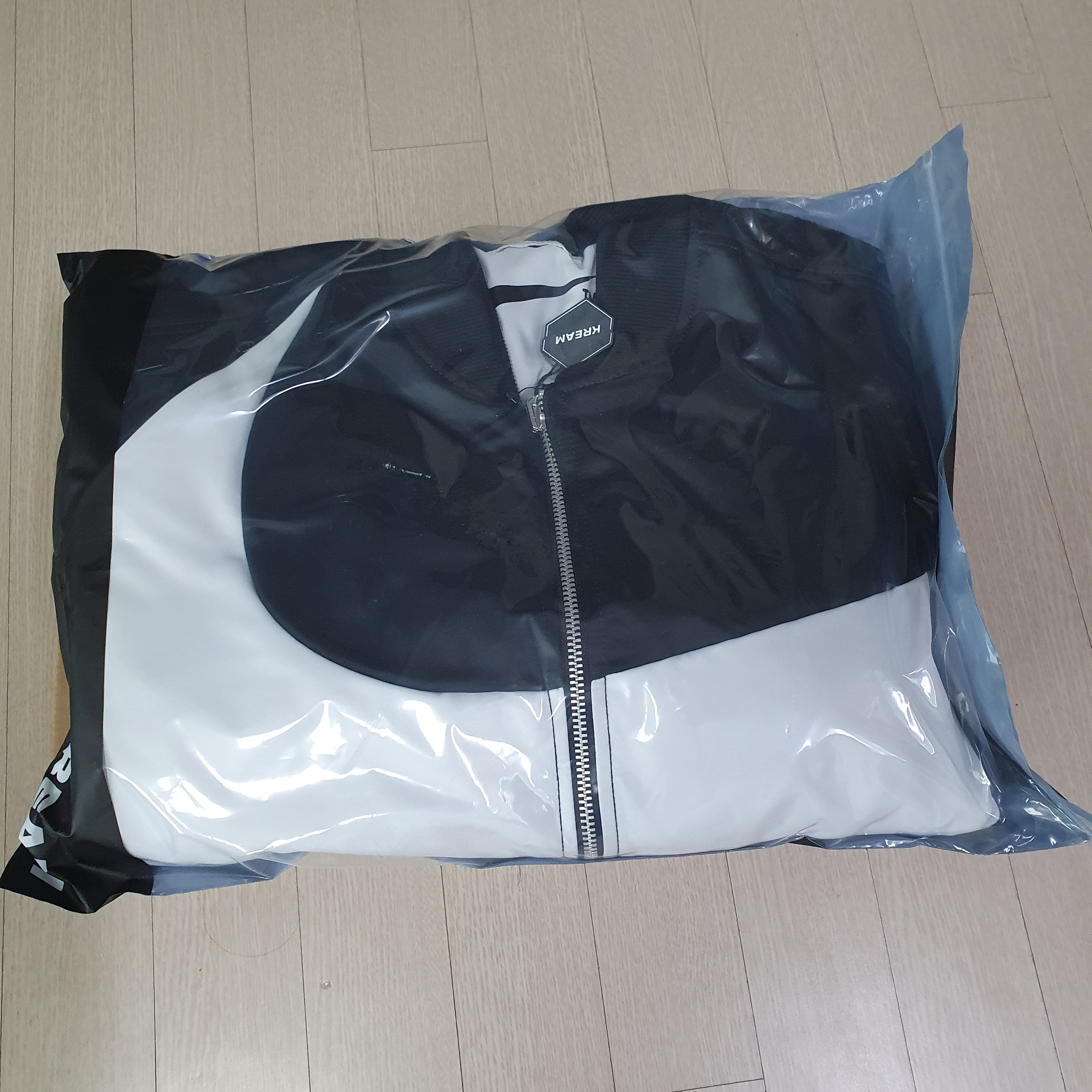 Nike NSW Swoosh Therma-Fit Bomber Black - Asia 착용 스타일