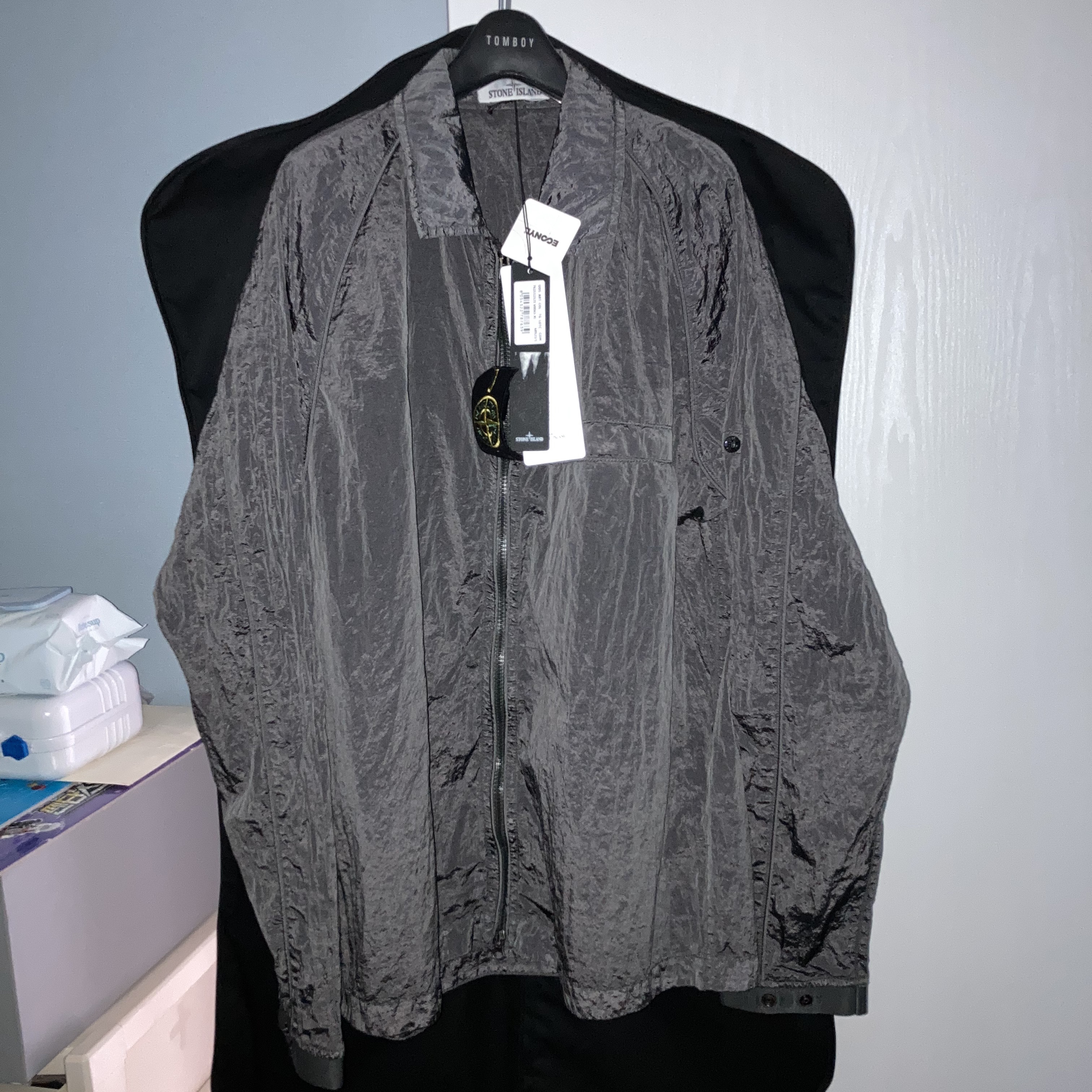 Stone Island 12321 Nylon Metal Garment Dyed Packable Overshirt Dark Grey - 22SS, Stone Island B0943 Nylon Metal Swimming Trunk Dark Grey - 21SS 착용 스타일 - 2