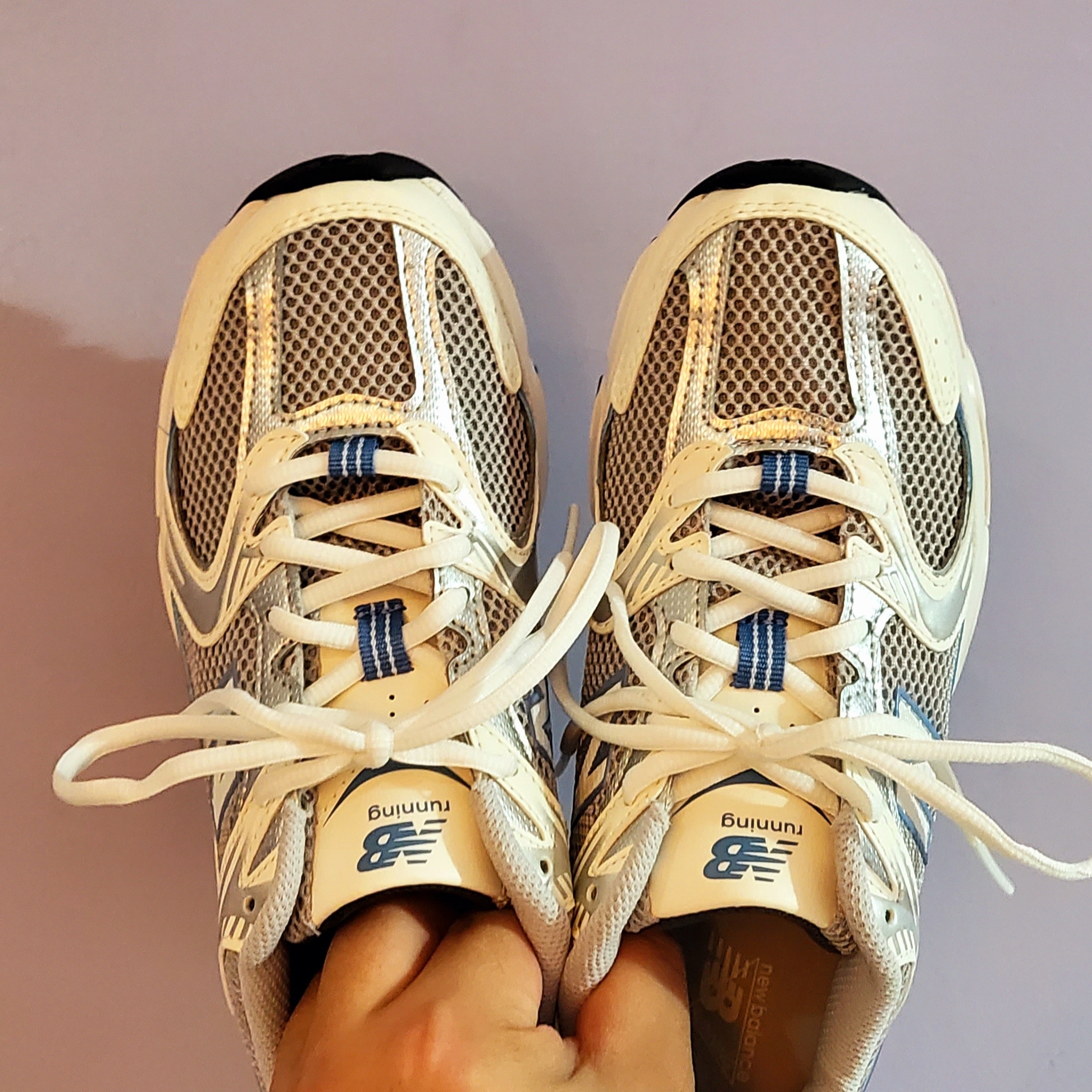New Balance 530 Steel Blue 착용 스타일 - 4