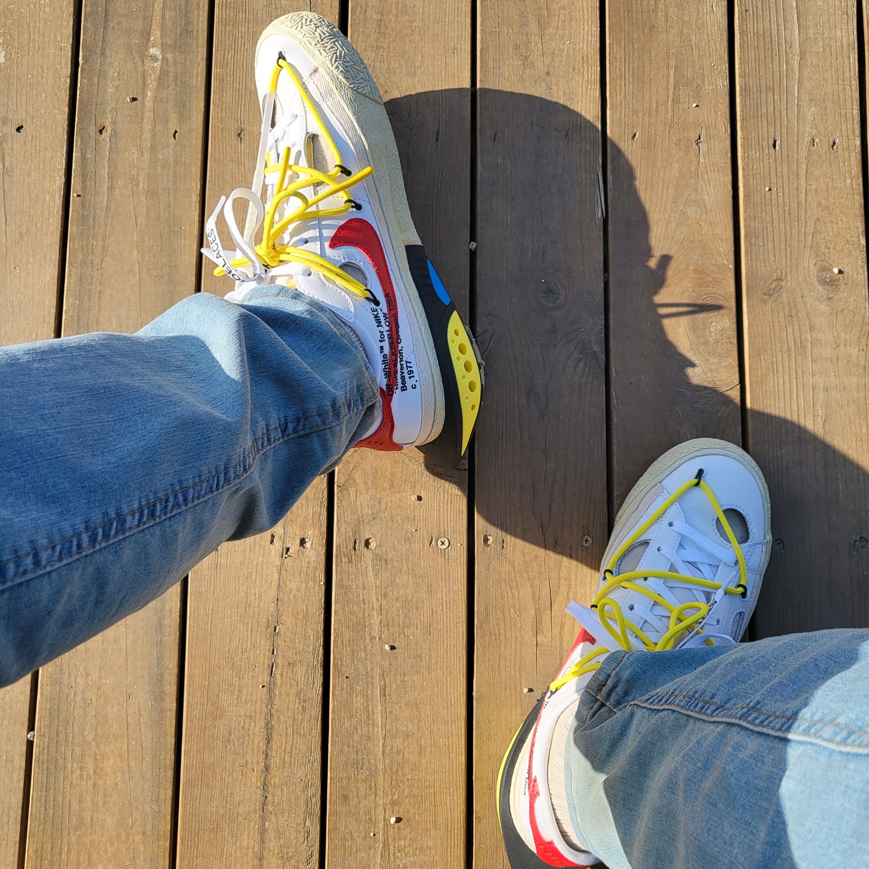 Nike x Off-White Blazer Low '77 White and University Red 착용 스타일