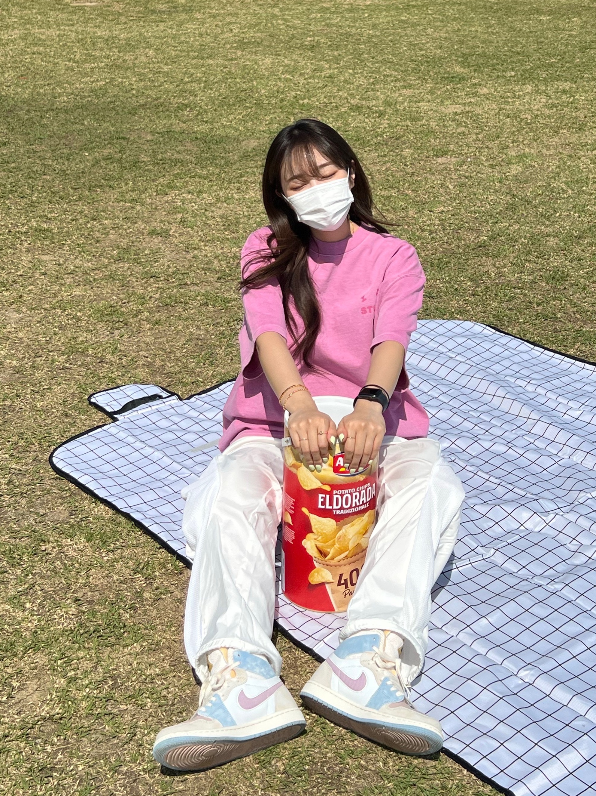 (W) Jordan 1 Zoom Air CMFT Pink Oxford Plum Fog, IAB Studio Pigment T-Shirt Magenta 착용 스타일 - 1
