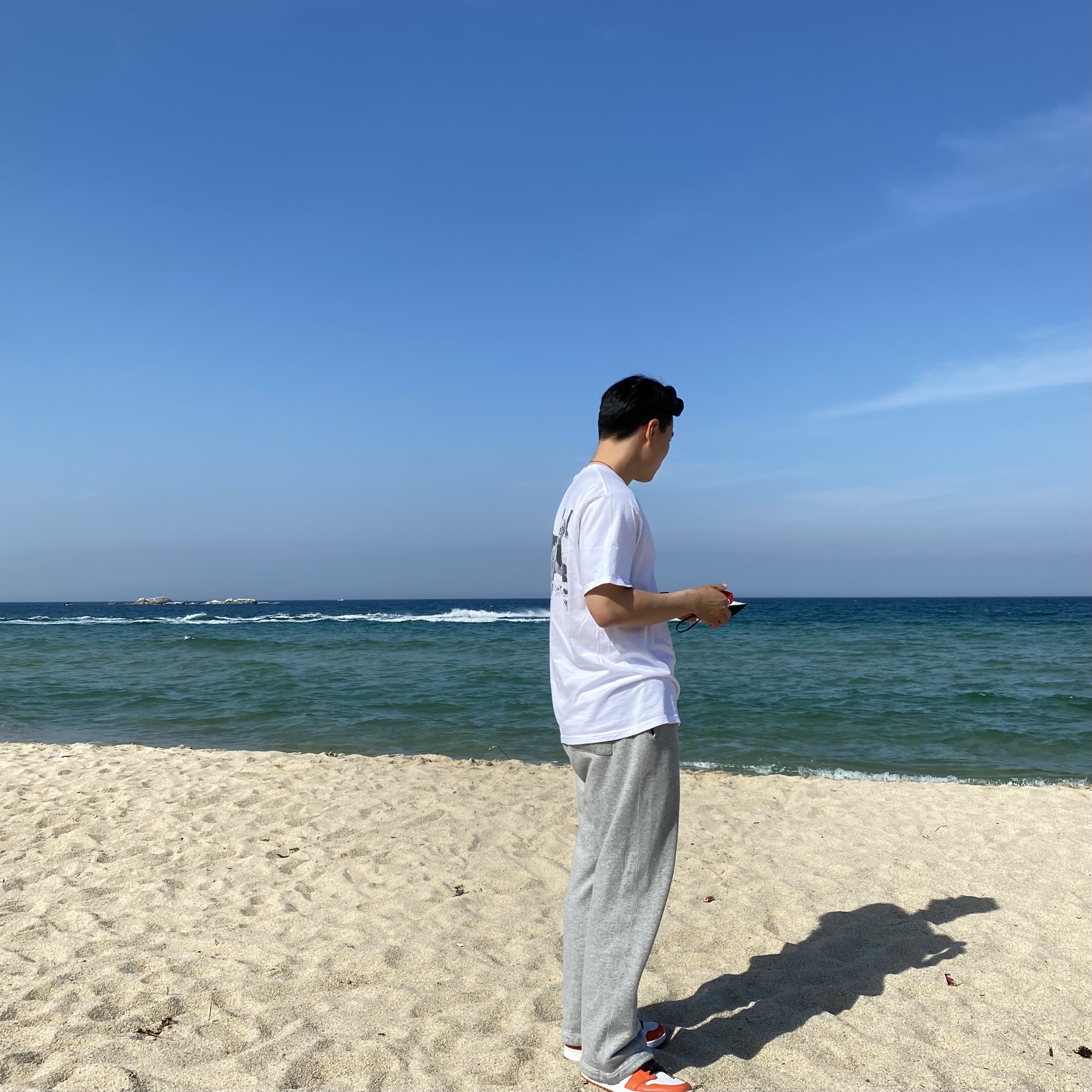 Stussy California '68 T-Shirt White 착용 스타일 - 1