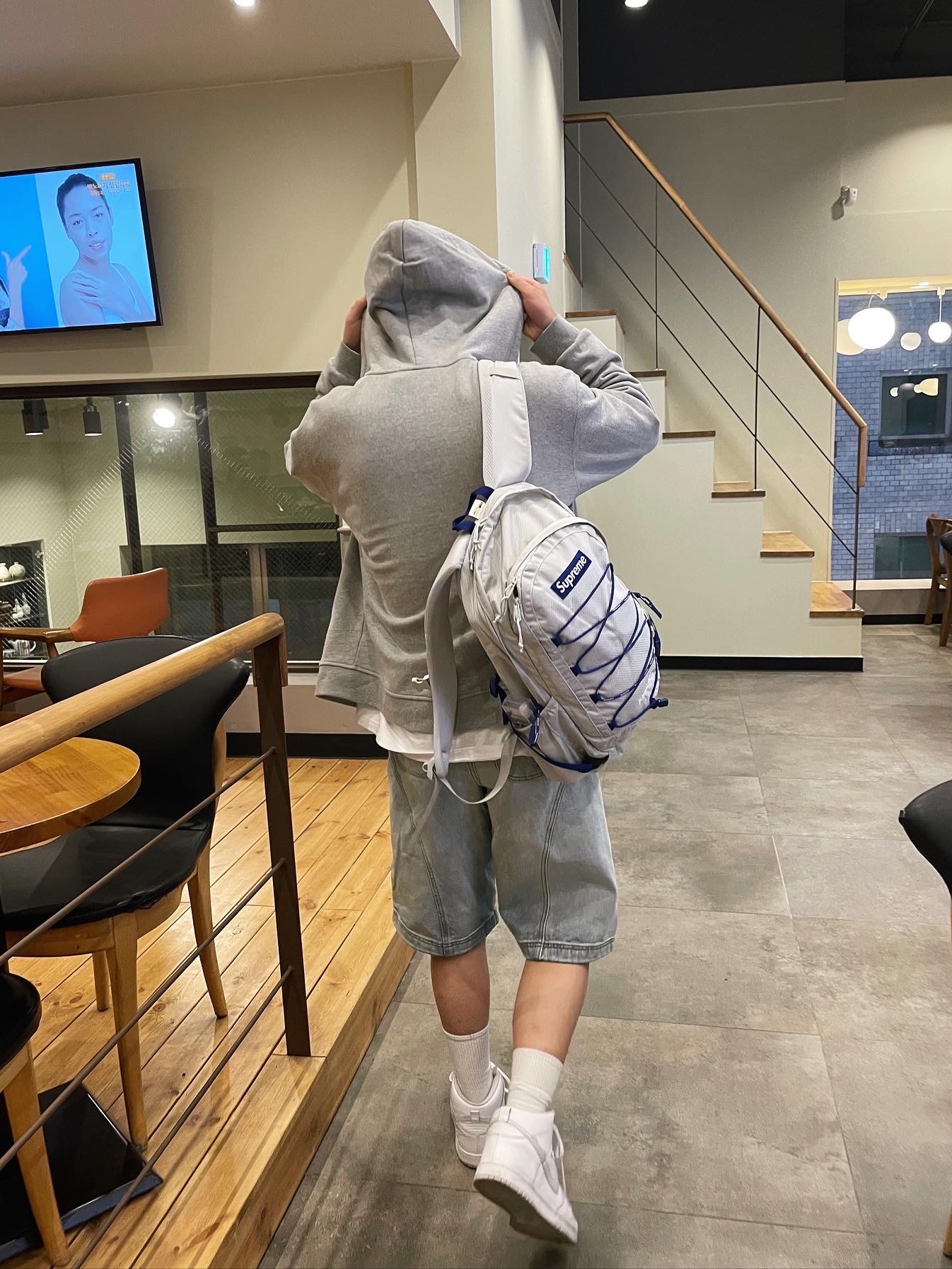 Supreme Backpack Silver - 22SS, Nike Dunk High SP Pure Platinum 착용 스타일 - 2