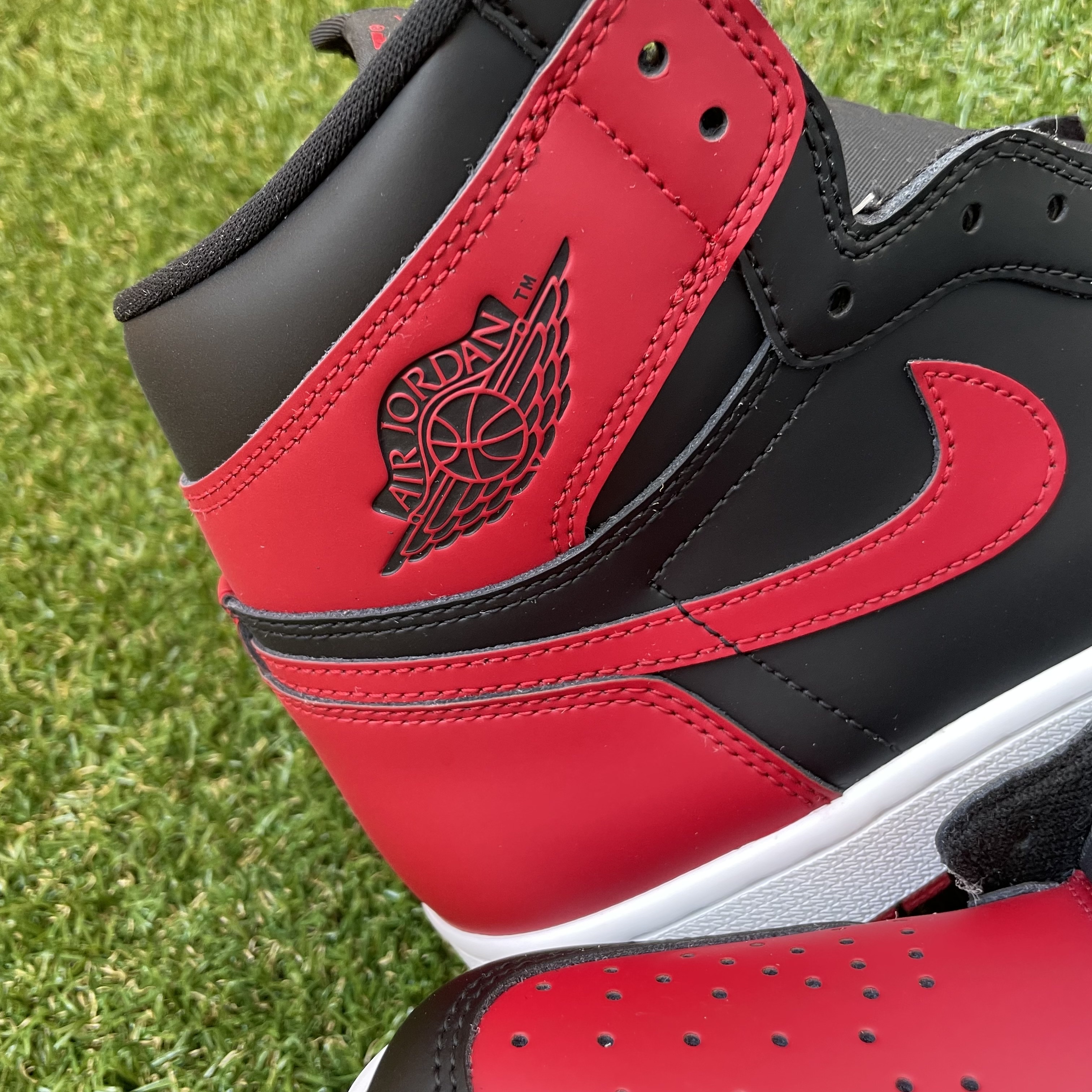 Jordan 1 Retro High OG Patent Bred, (GS) Jordan 1 Retro High OG Patent Bred 착용 스타일 - 5
