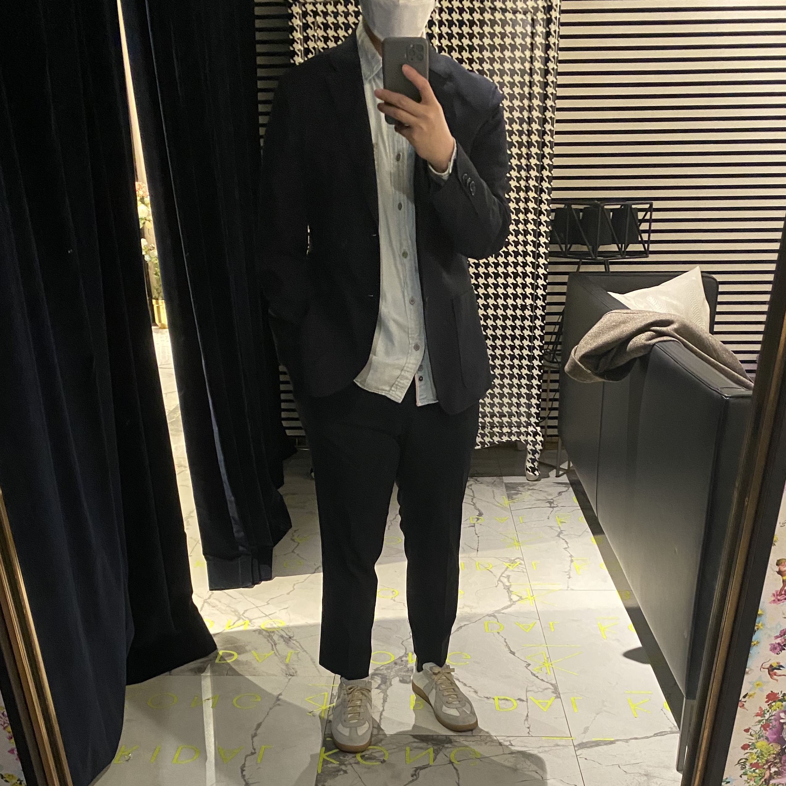 Maison Margiela Calfskin Replica Sneakers 착용 스타일