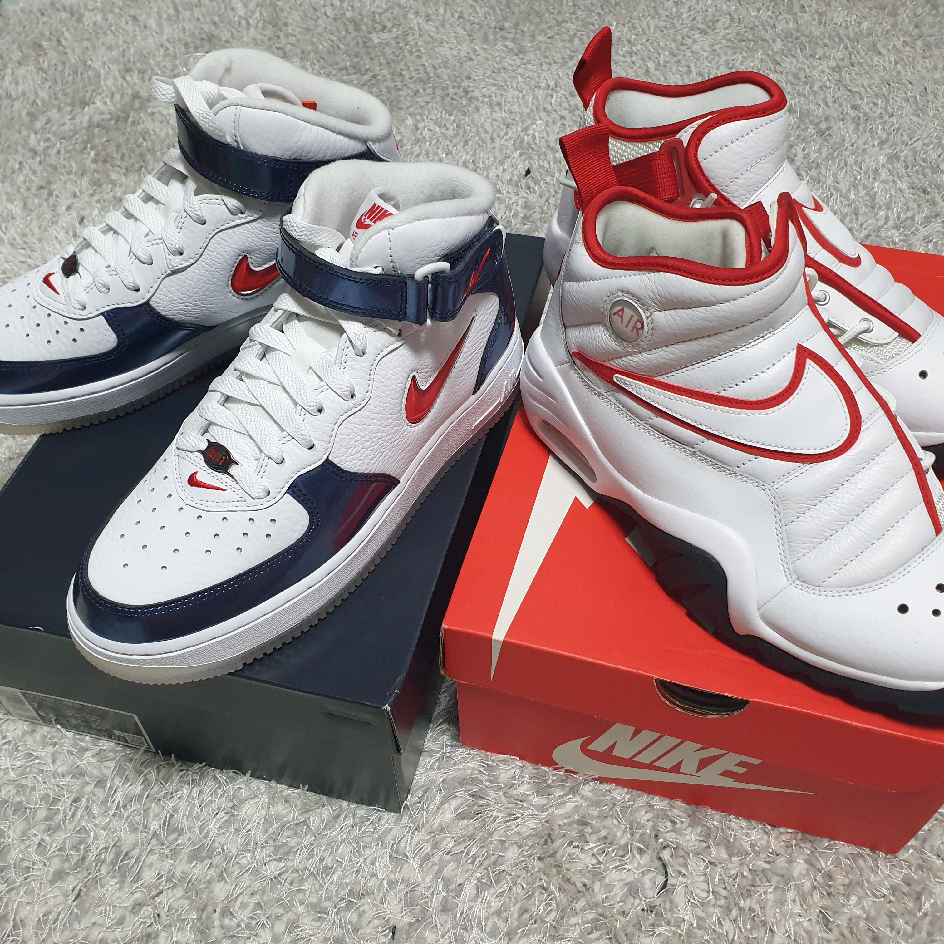 Nike Air Force 1 Mid QS University Red and Midnight Navy, Nike Air Shake NDestrukt White Red 착용 스타일