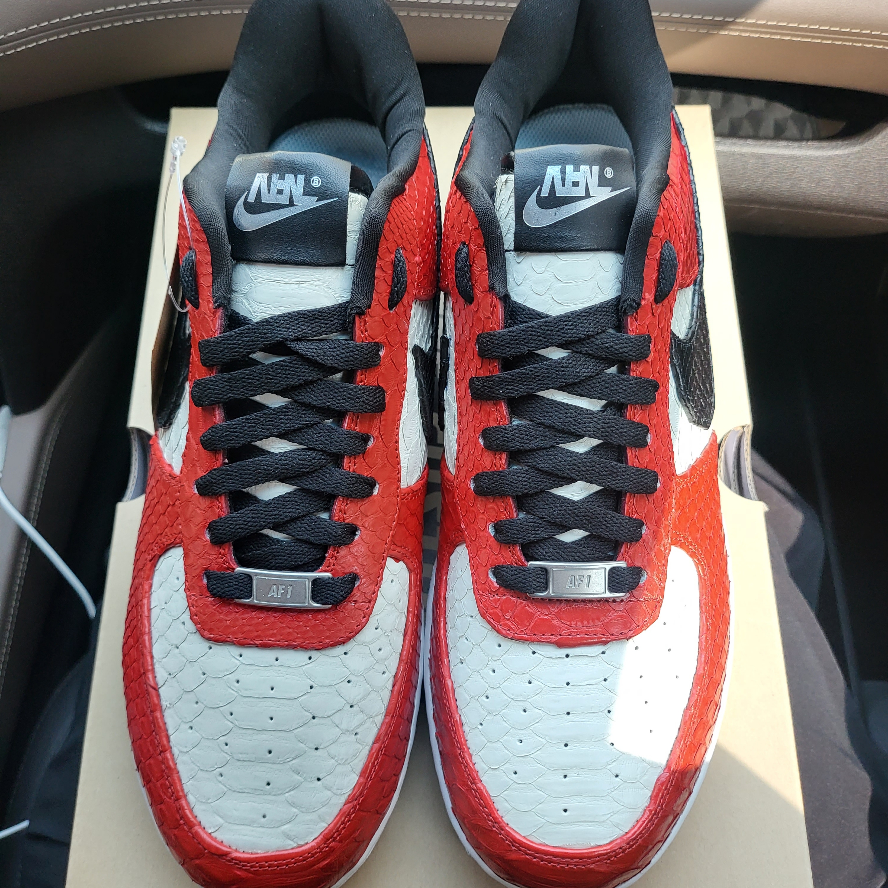 Nike Air Force 1 Low Gym Red 착용 스타일 - 1