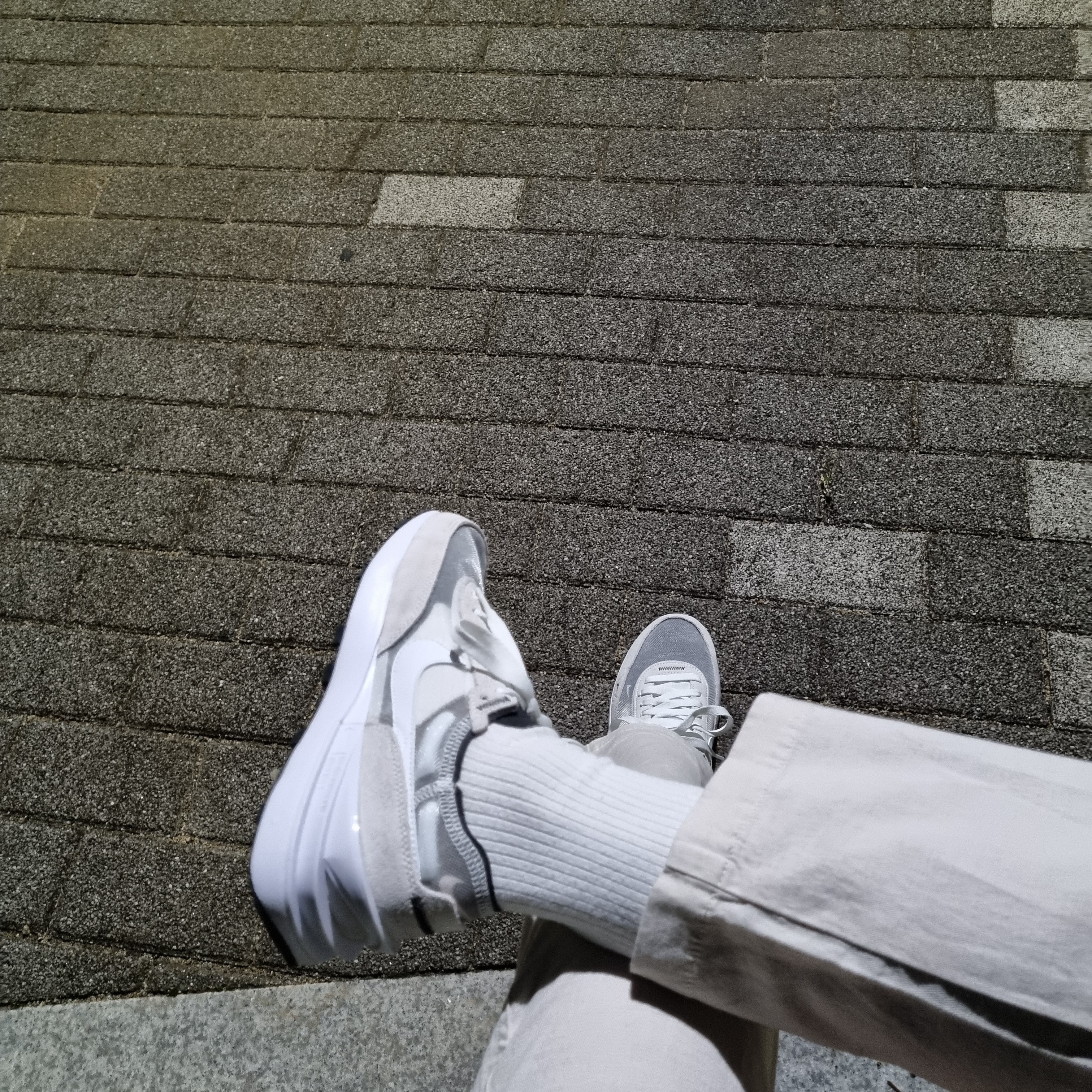 Nike Waffle One Infinite Lilac 착용 스타일 - 2