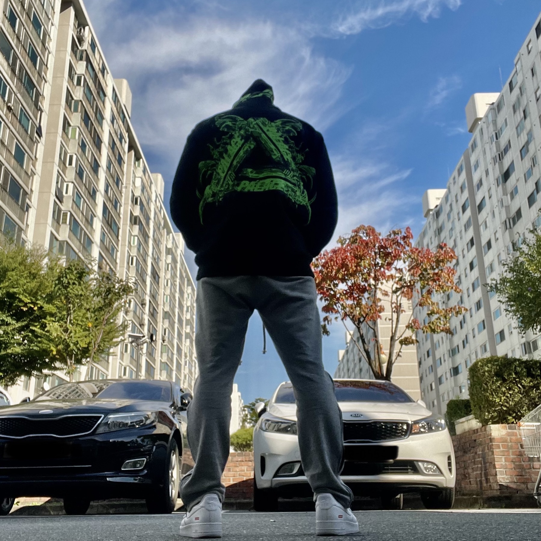 Palace Tri-Me Hood Black - 21SS, Nike x Supreme Air Force 1 Low White 착용 스타일