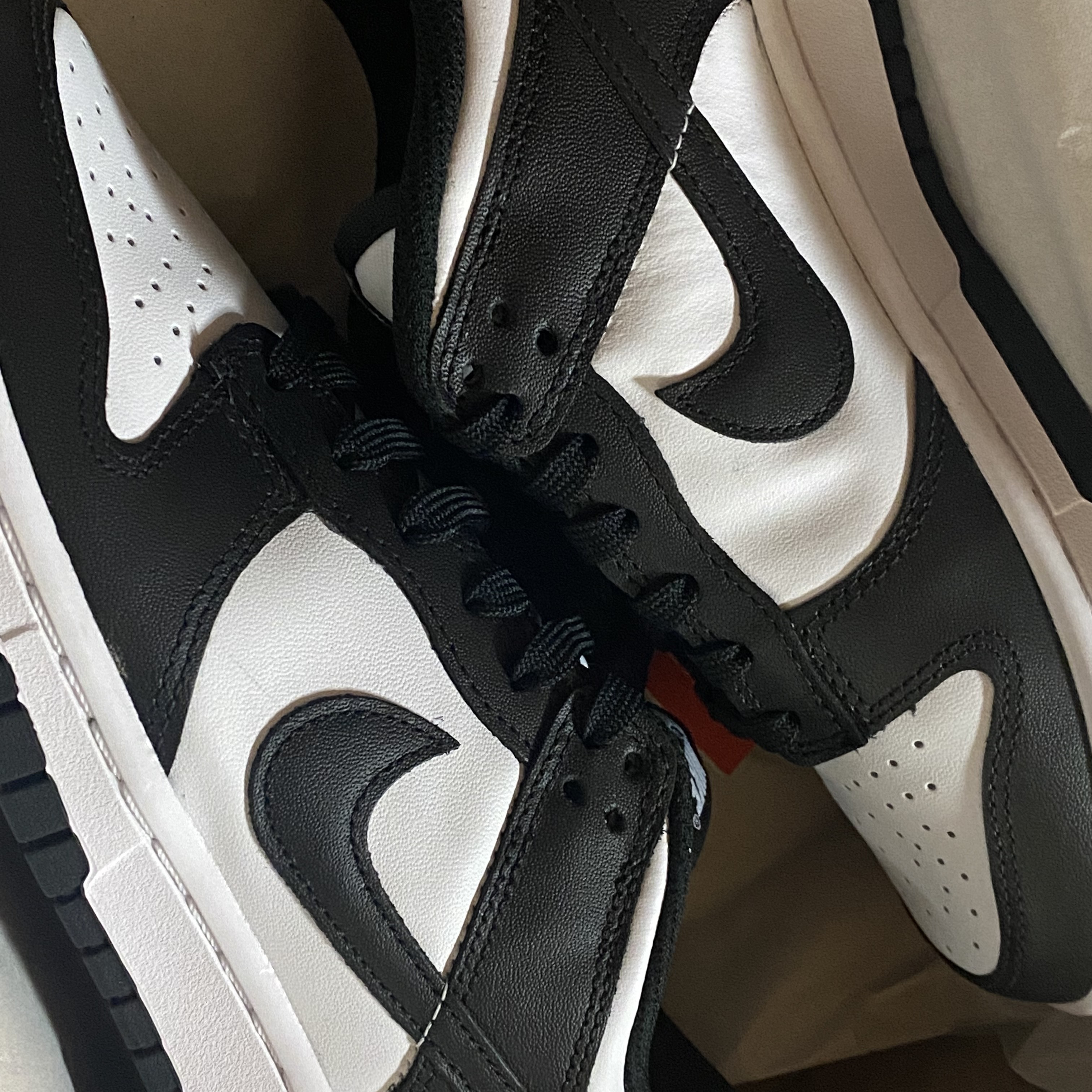 (W) Nike Dunk Low Black 착용 스타일